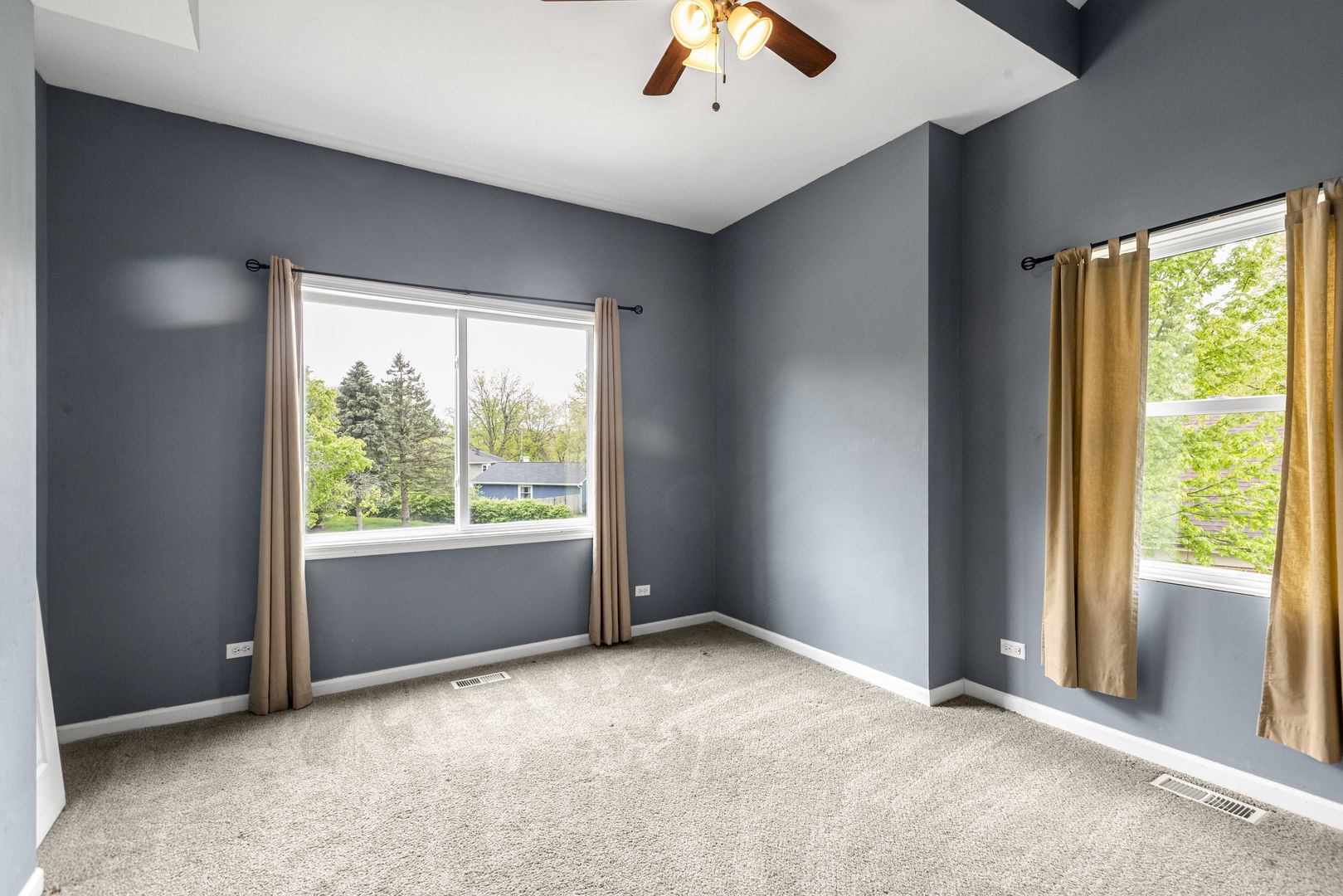 6 Cambridge Court, Cary, IL 60013