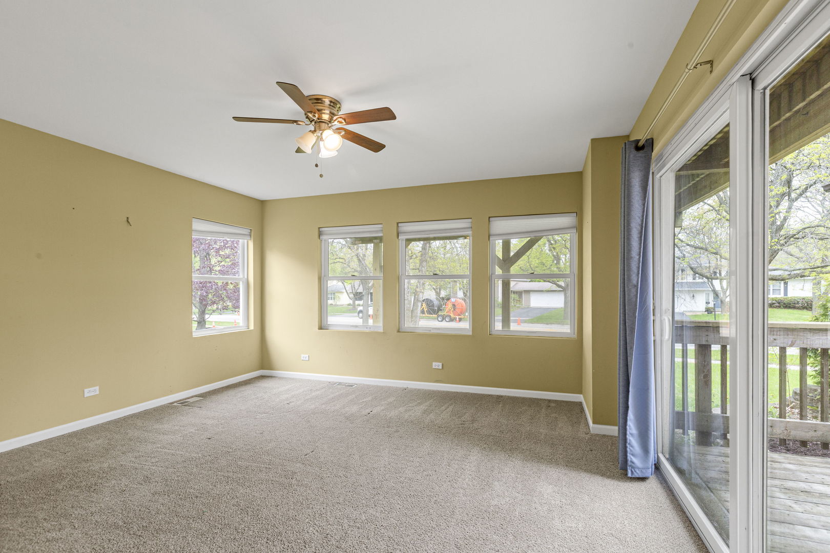 6 Cambridge Court, Cary, IL 60013