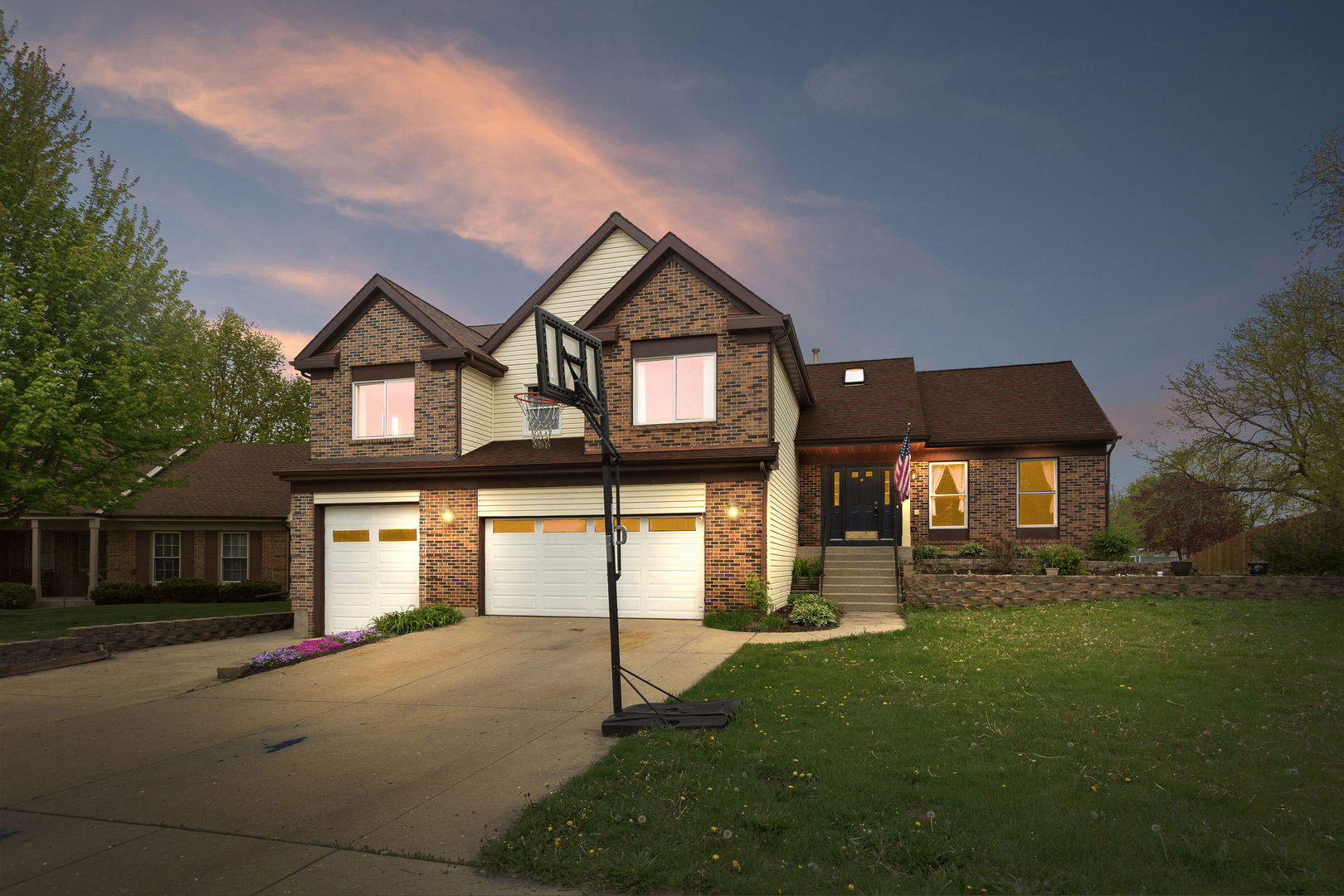 6 Cambridge Court, Cary, IL 60013