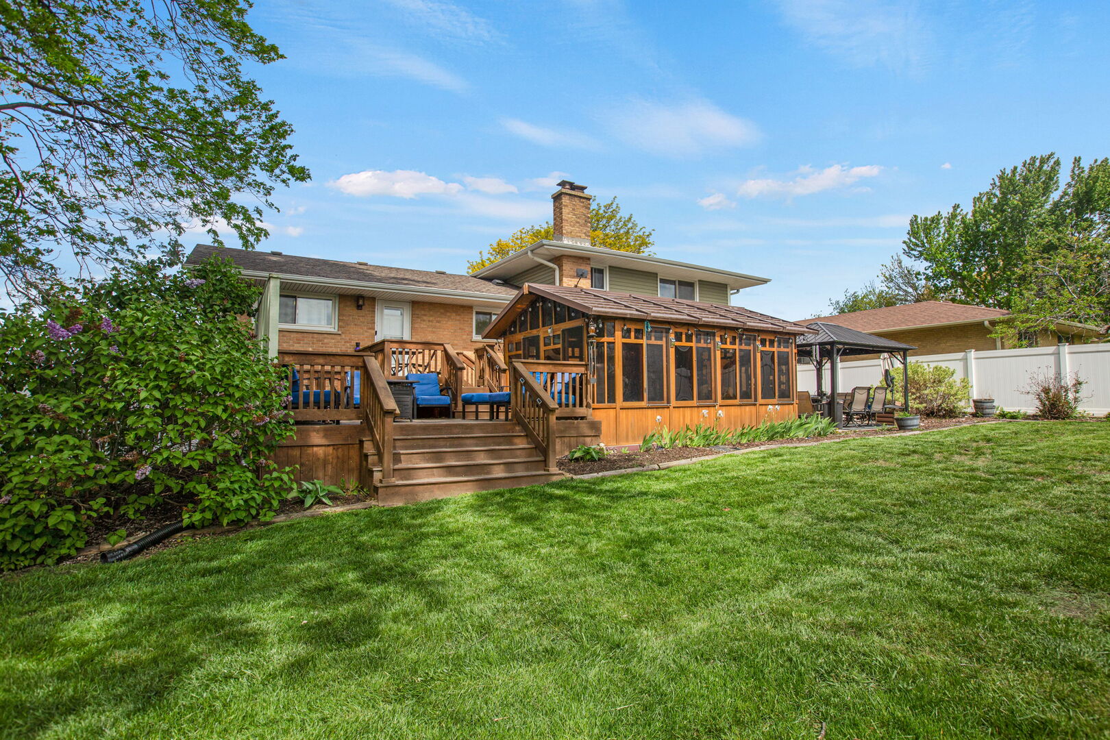 4608 Sycamore Lane, Rolling Meadows, IL 60008