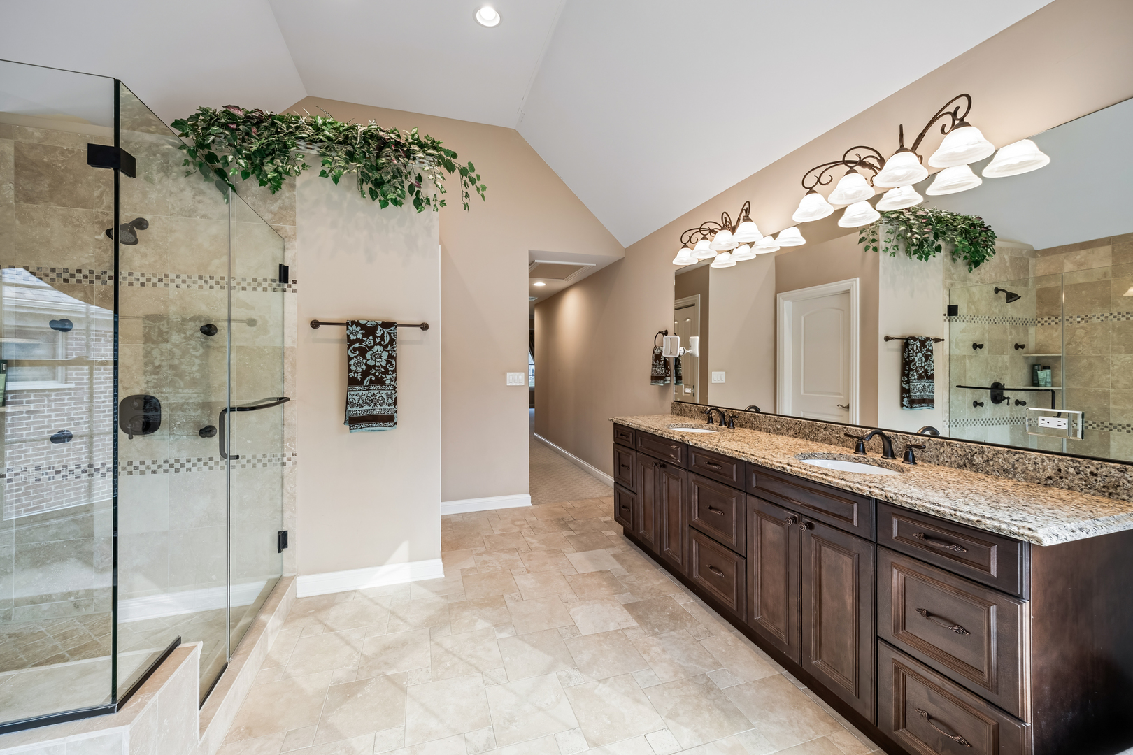 731 S Michigan Court, Palatine, IL 60067