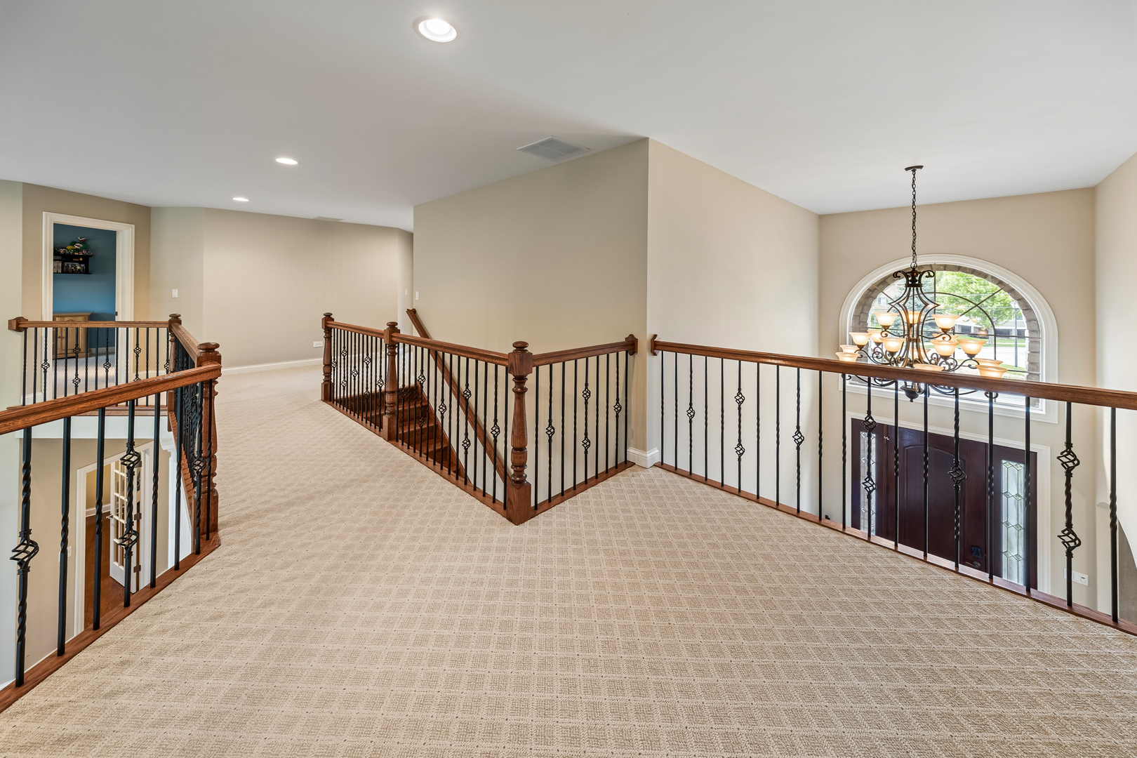 731 S Michigan Court, Palatine, IL 60067