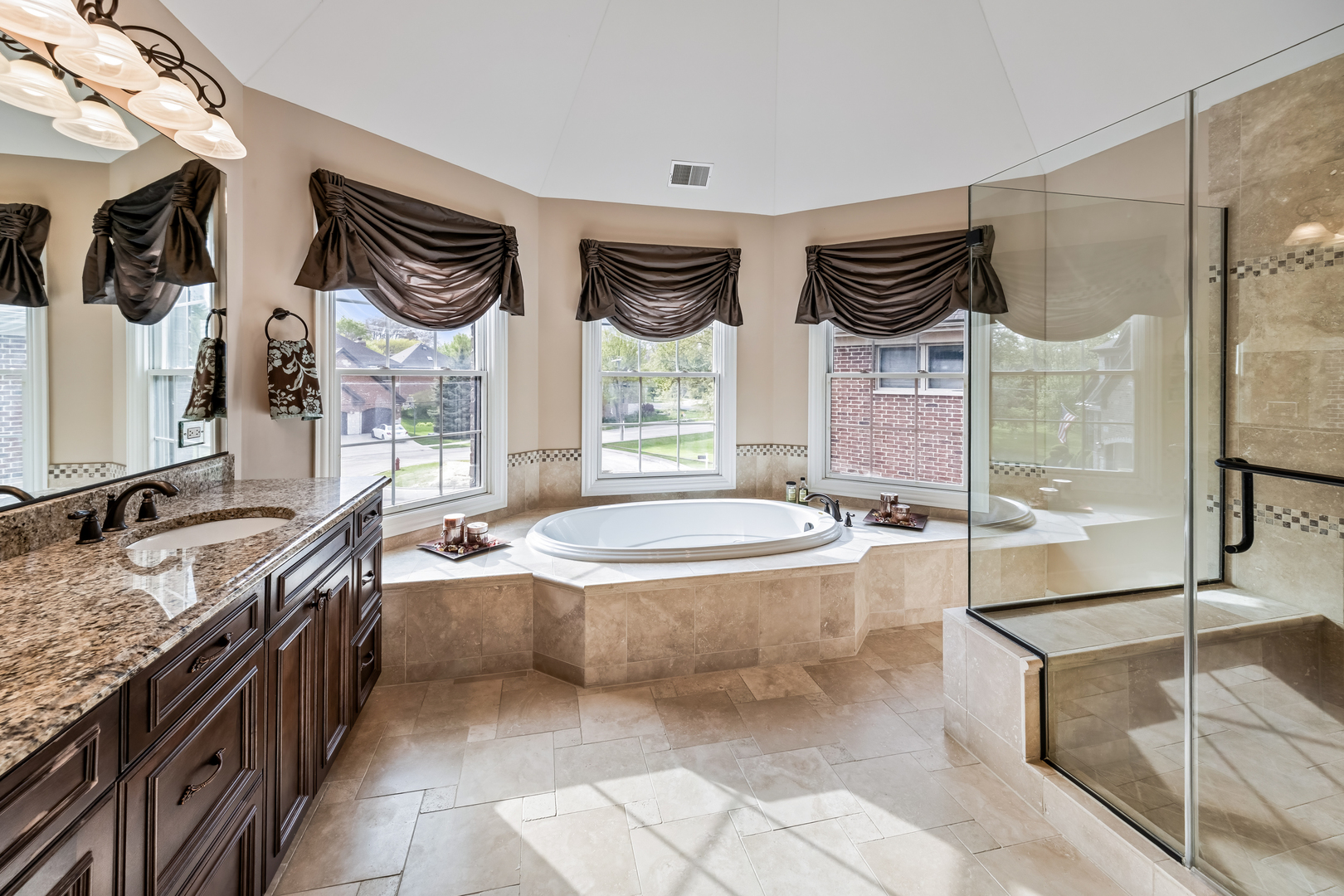 731 S Michigan Court, Palatine, IL 60067