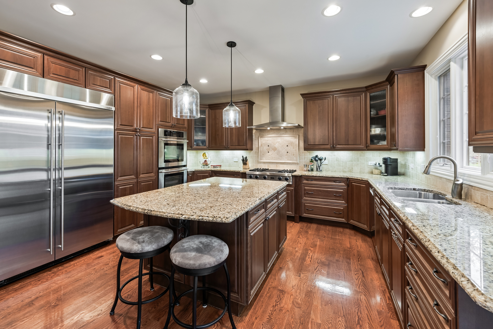 731 S Michigan Court, Palatine, IL 60067