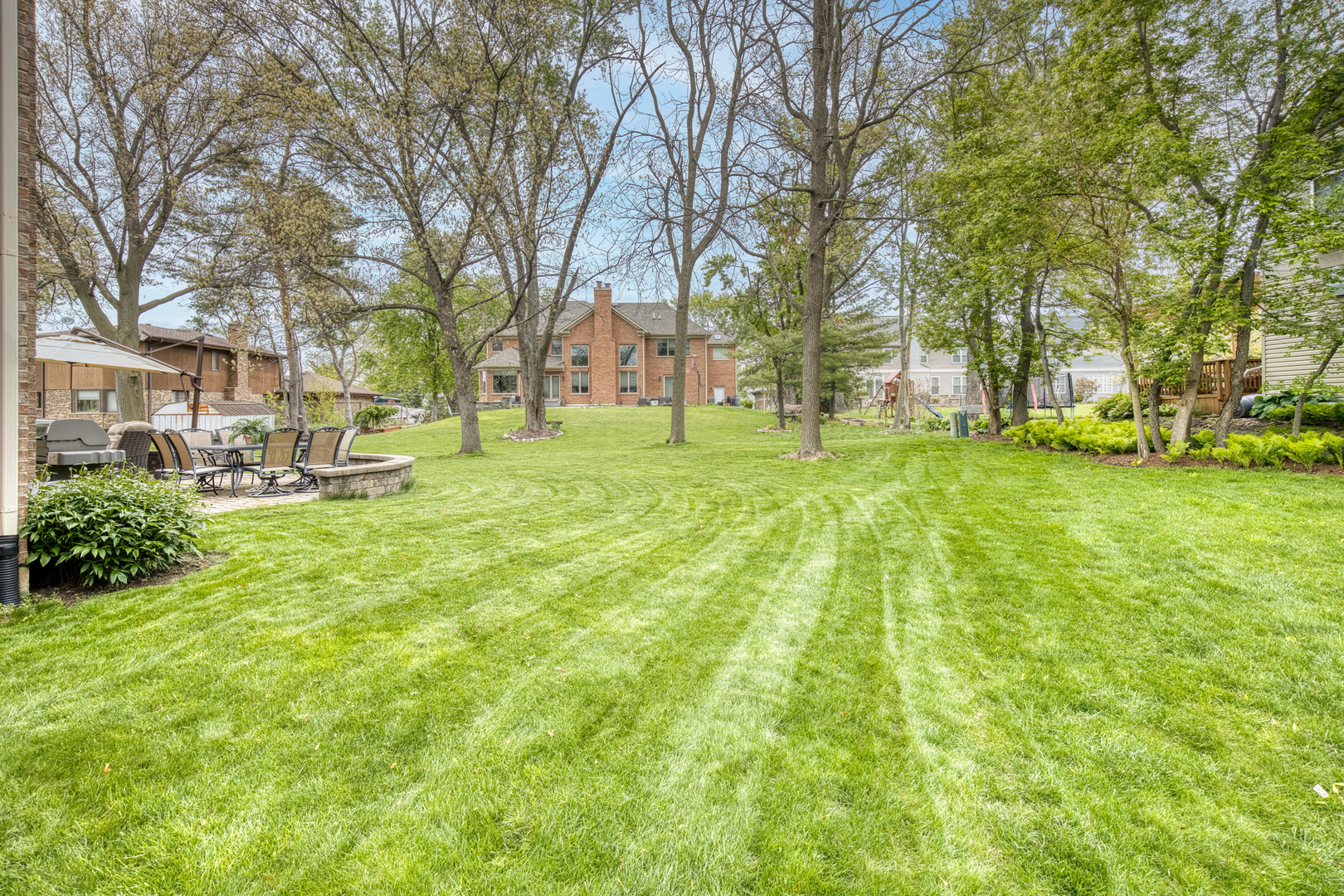 731 S Michigan Court, Palatine, IL 60067