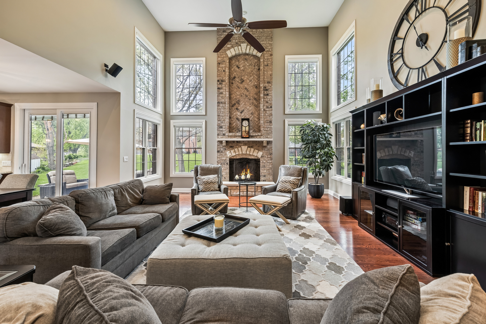 731 S Michigan Court, Palatine, IL 60067