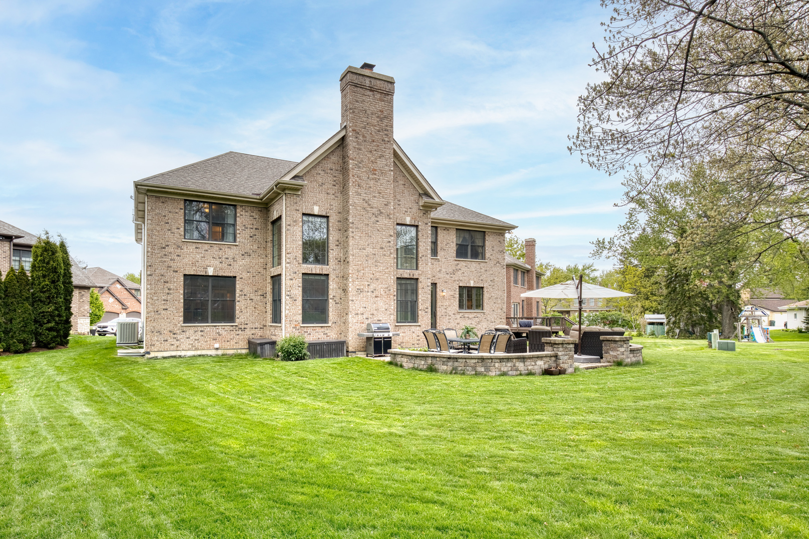 731 S Michigan Court, Palatine, IL 60067
