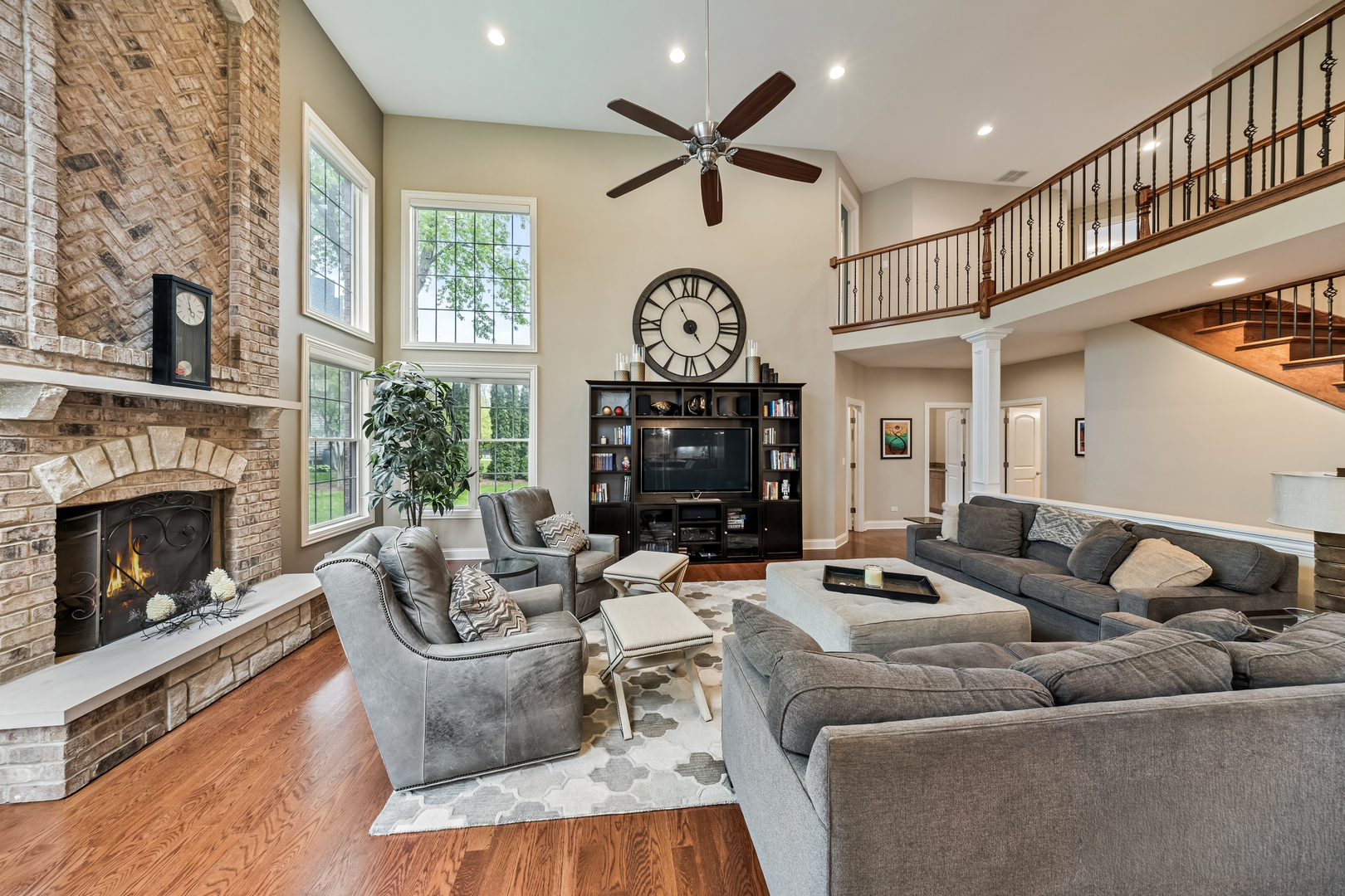 731 S Michigan Court, Palatine, IL 60067