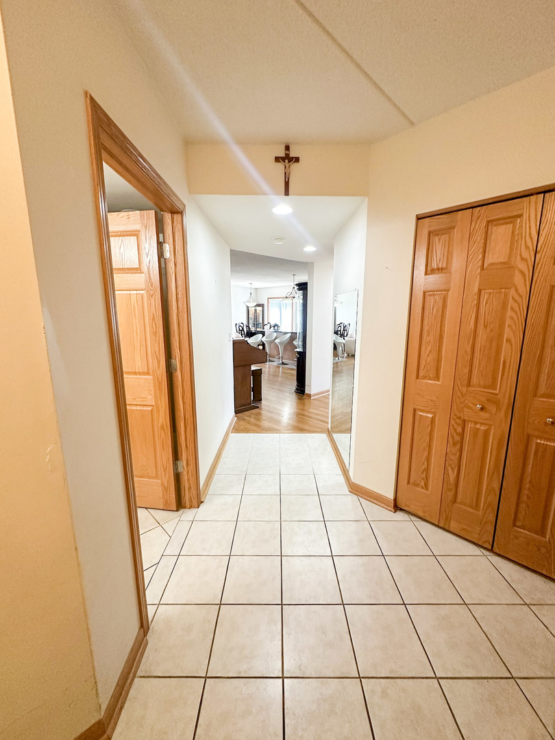 3258 N Harlem Avenue #209, Chicago, IL 60634