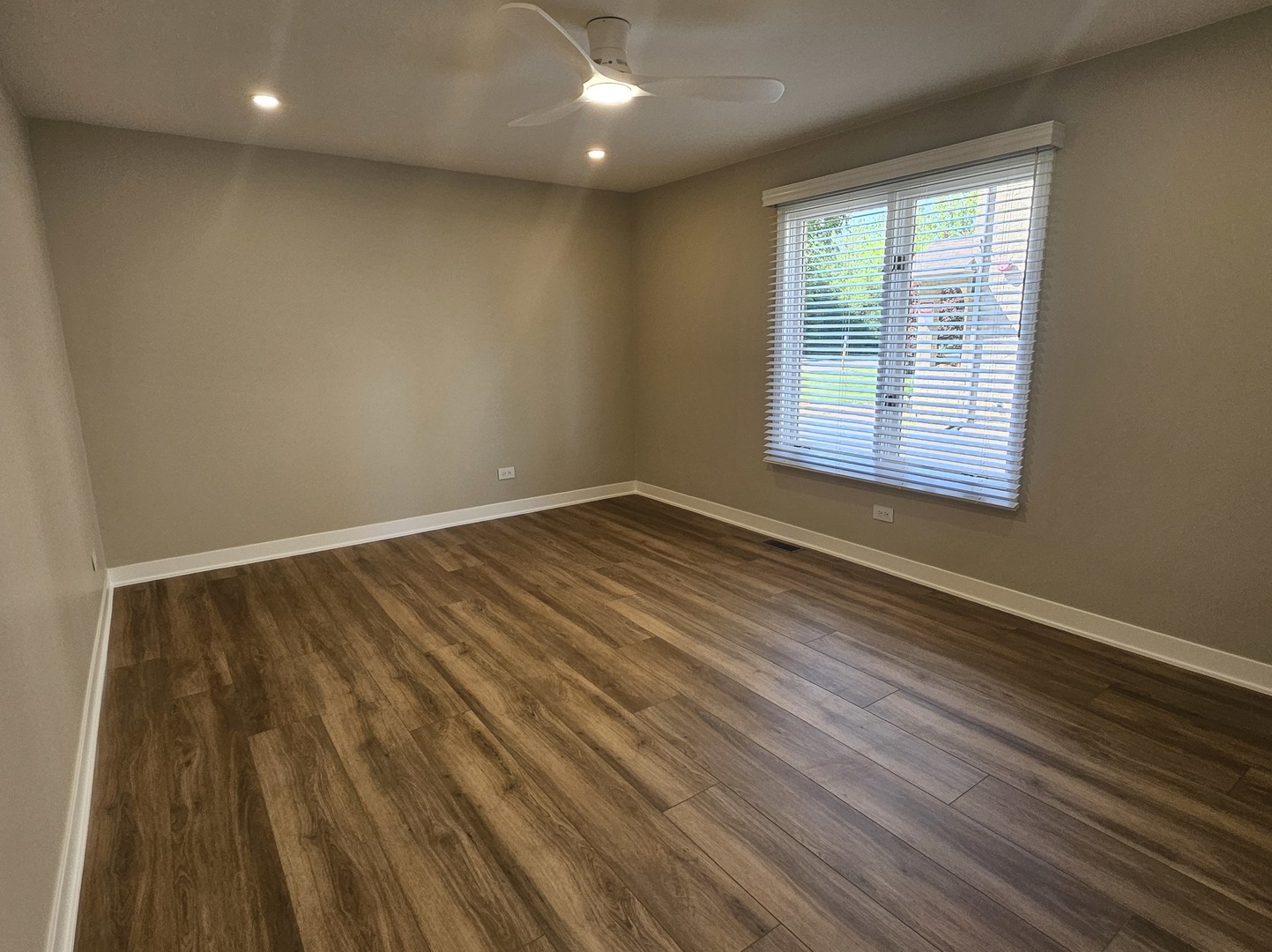 11225 S Kean Avenue #1A, Palos Hills, IL 60465