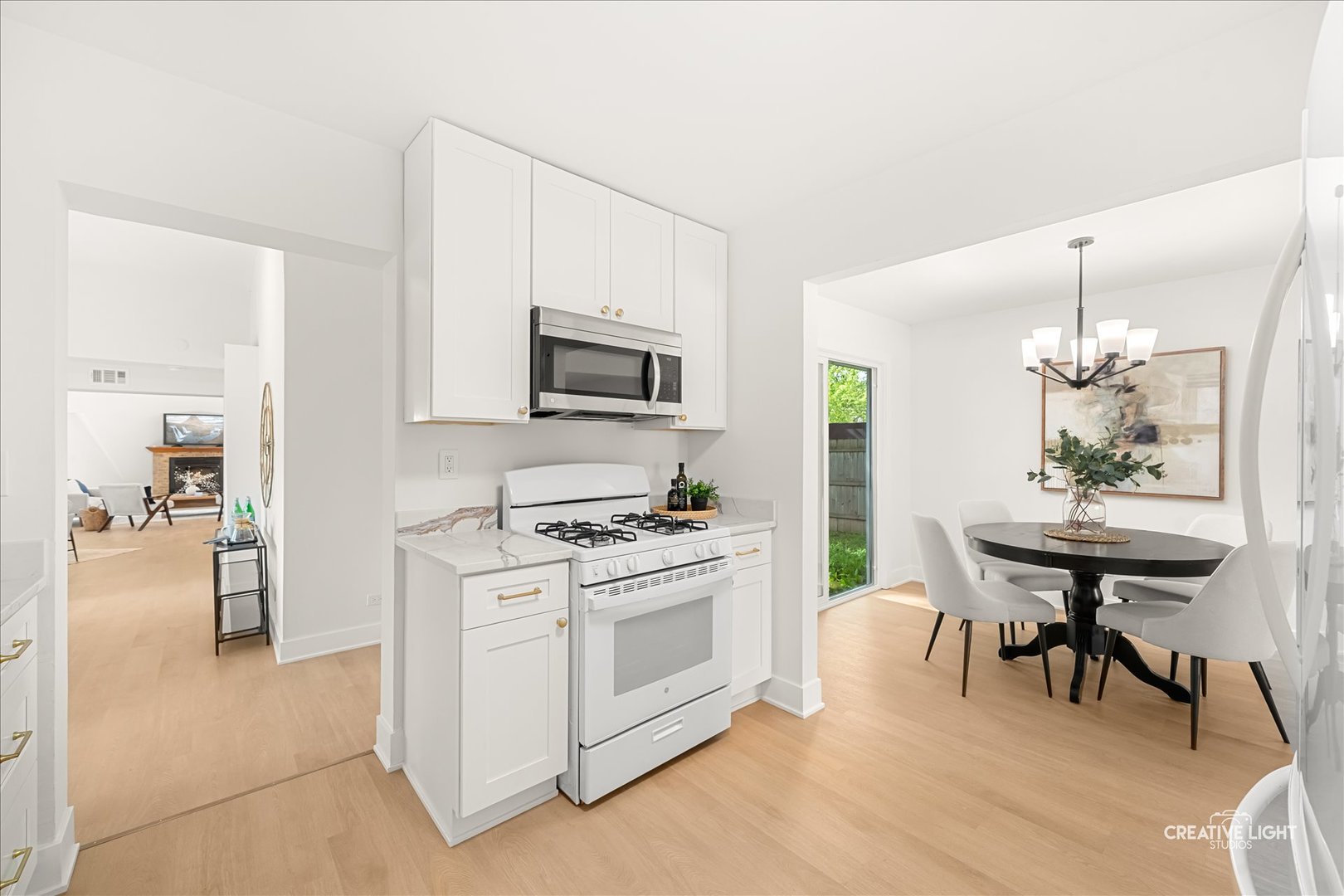 5S464 Sherman Avenue, Naperville, IL 60563