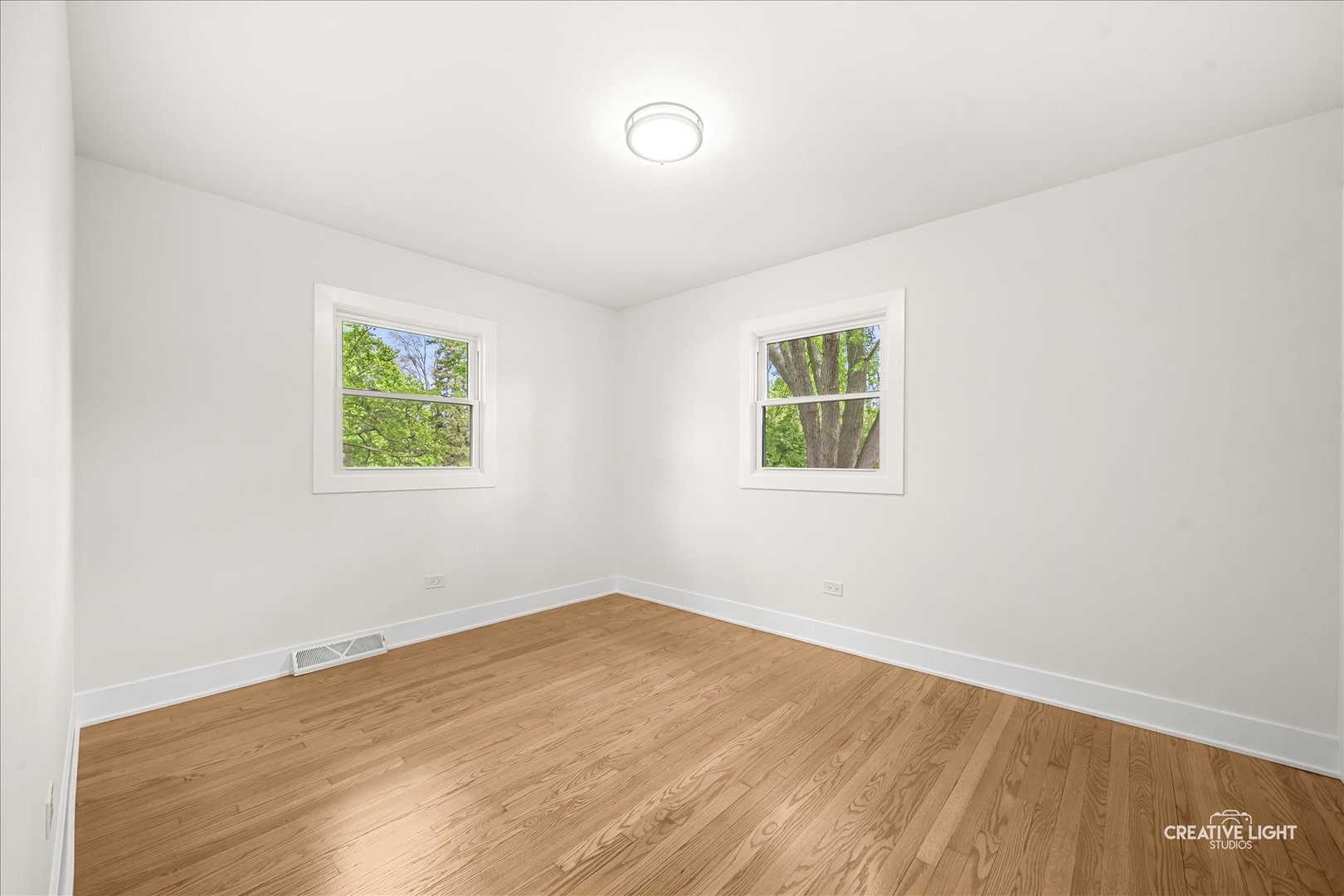 5S464 Sherman Avenue, Naperville, IL 60563