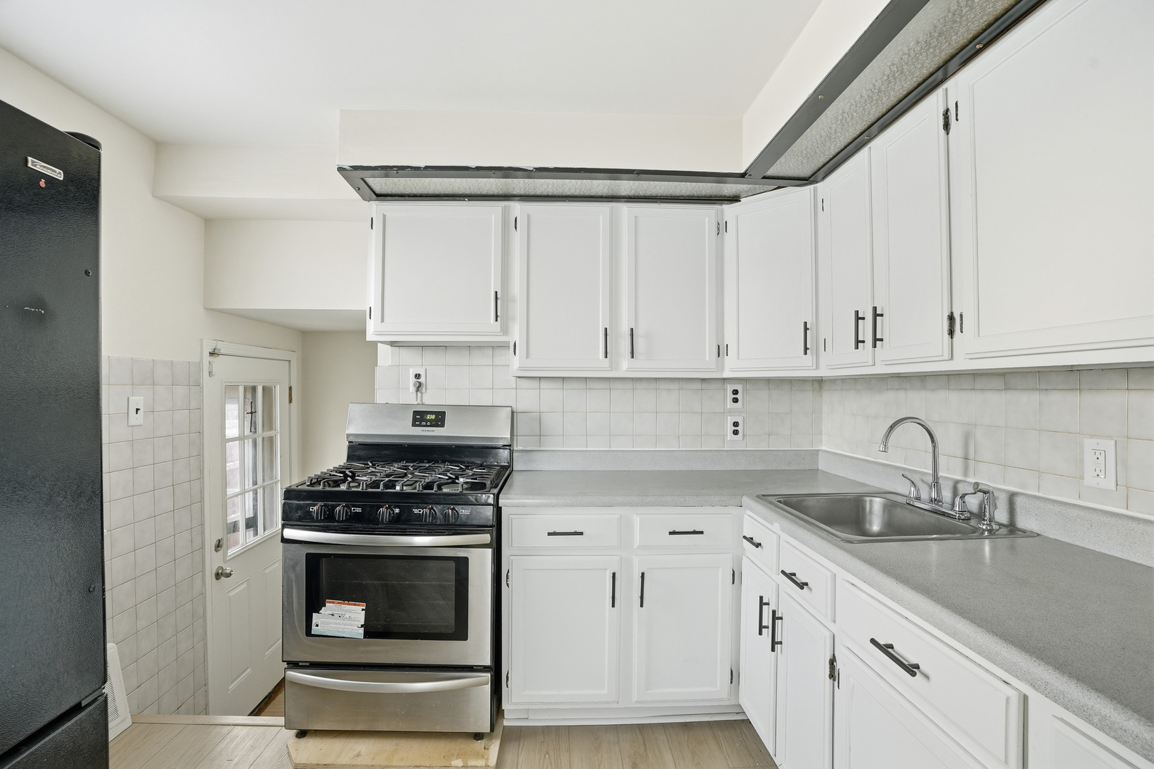 11056 S STATE LINE Road, Chicago, IL 60617