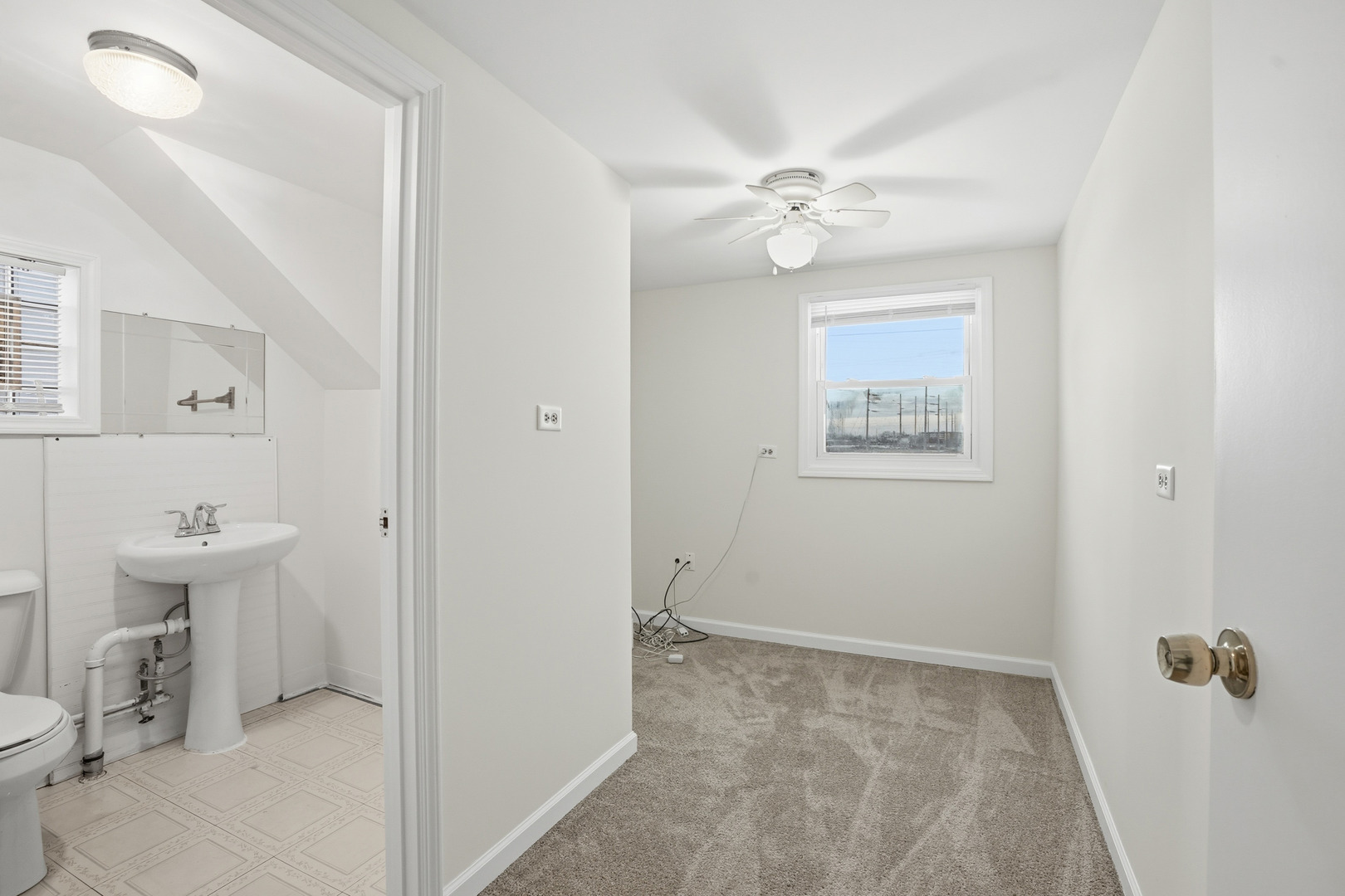 11056 S STATE LINE Road, Chicago, IL 60617