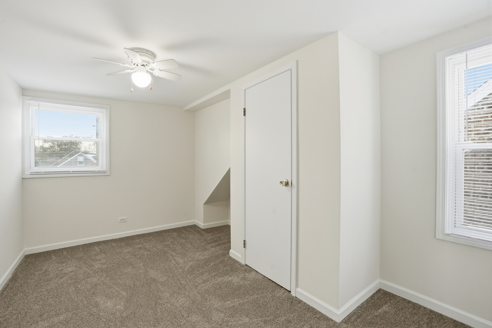 11056 S STATE LINE Road, Chicago, IL 60617