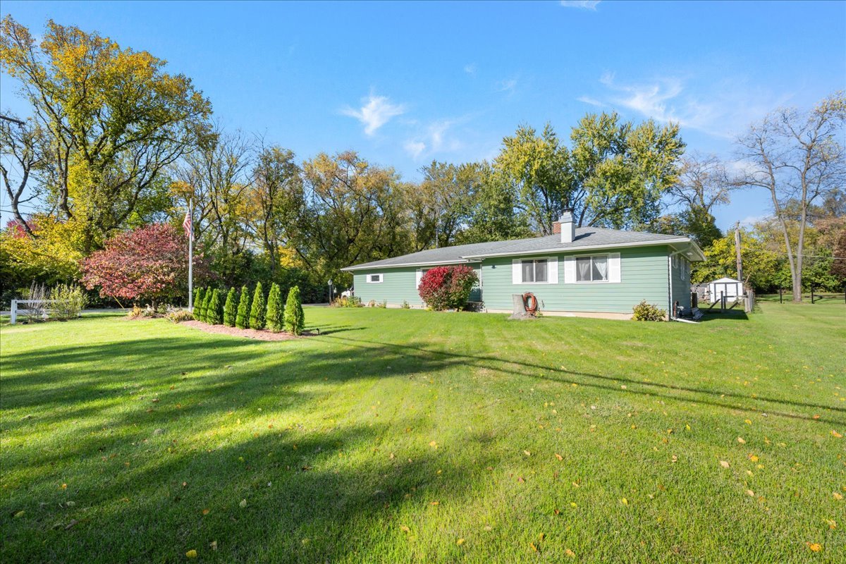1302 Cary Road, Algonquin, IL 60102