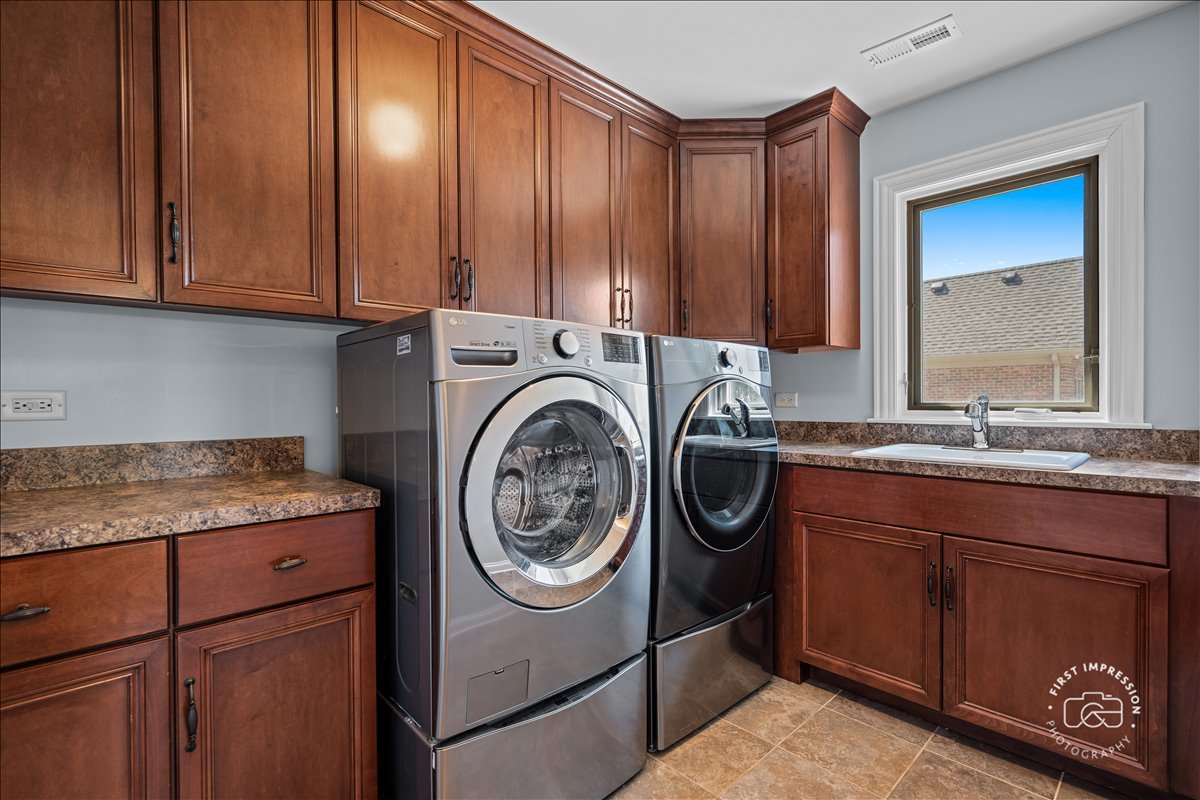 N491 Peter Road, Winfield, IL 60190