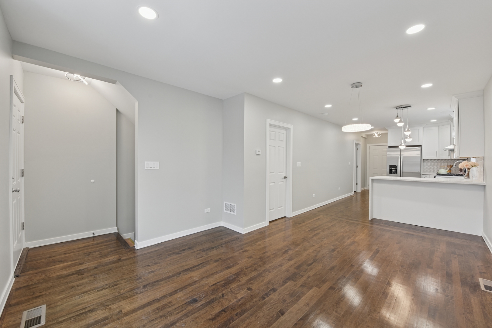 4904 W 31st Street, Cicero, IL 60804