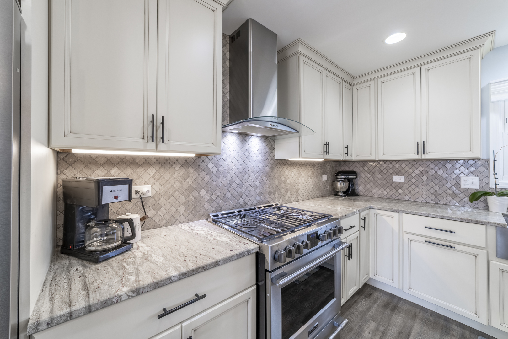 16612 Meadow Court, Tinley Park, IL 60477