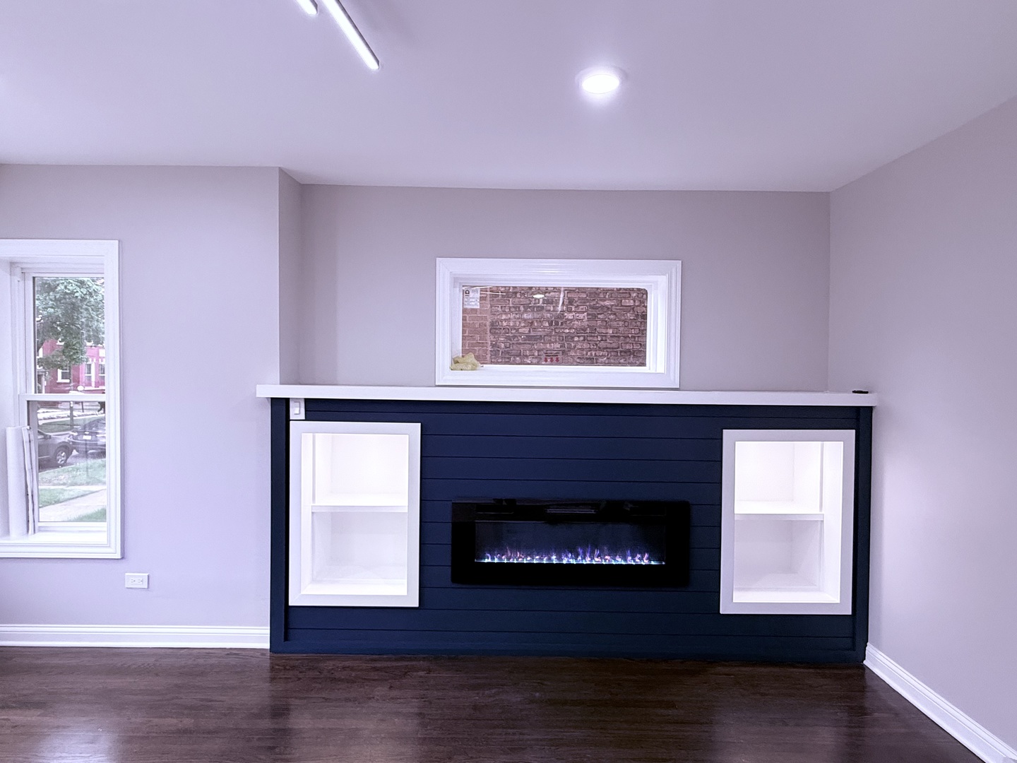 7932 S Champlain Avenue, Chicago, IL 60619
