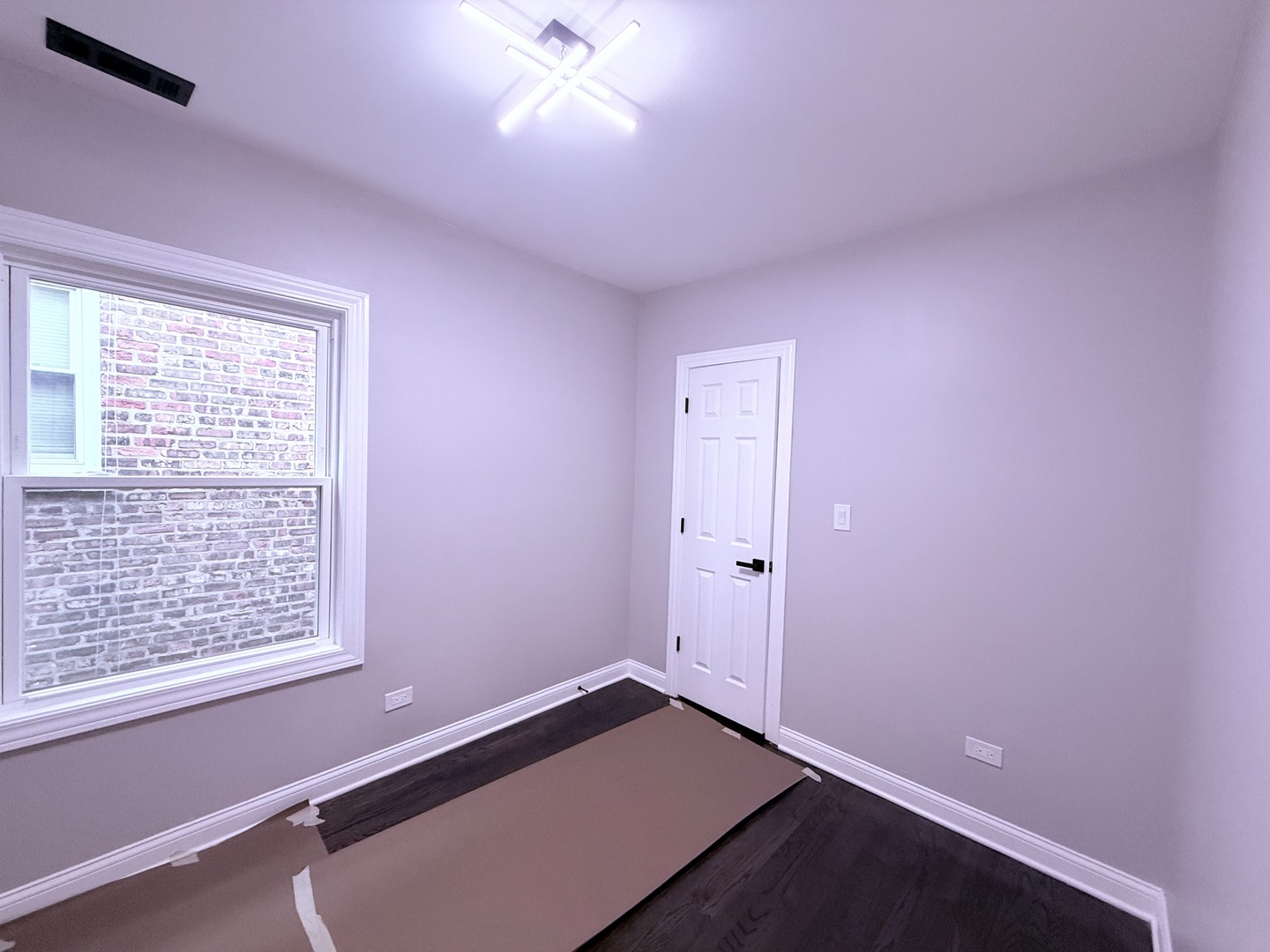 7932 S Champlain Avenue, Chicago, IL 60619
