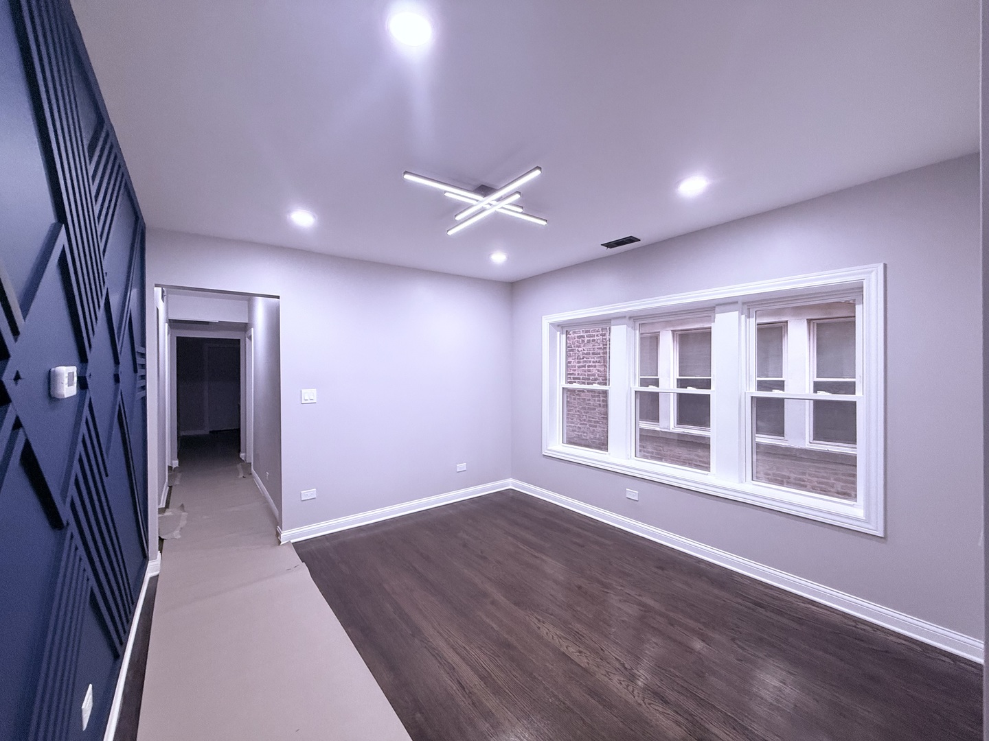 7932 S Champlain Avenue, Chicago, IL 60619