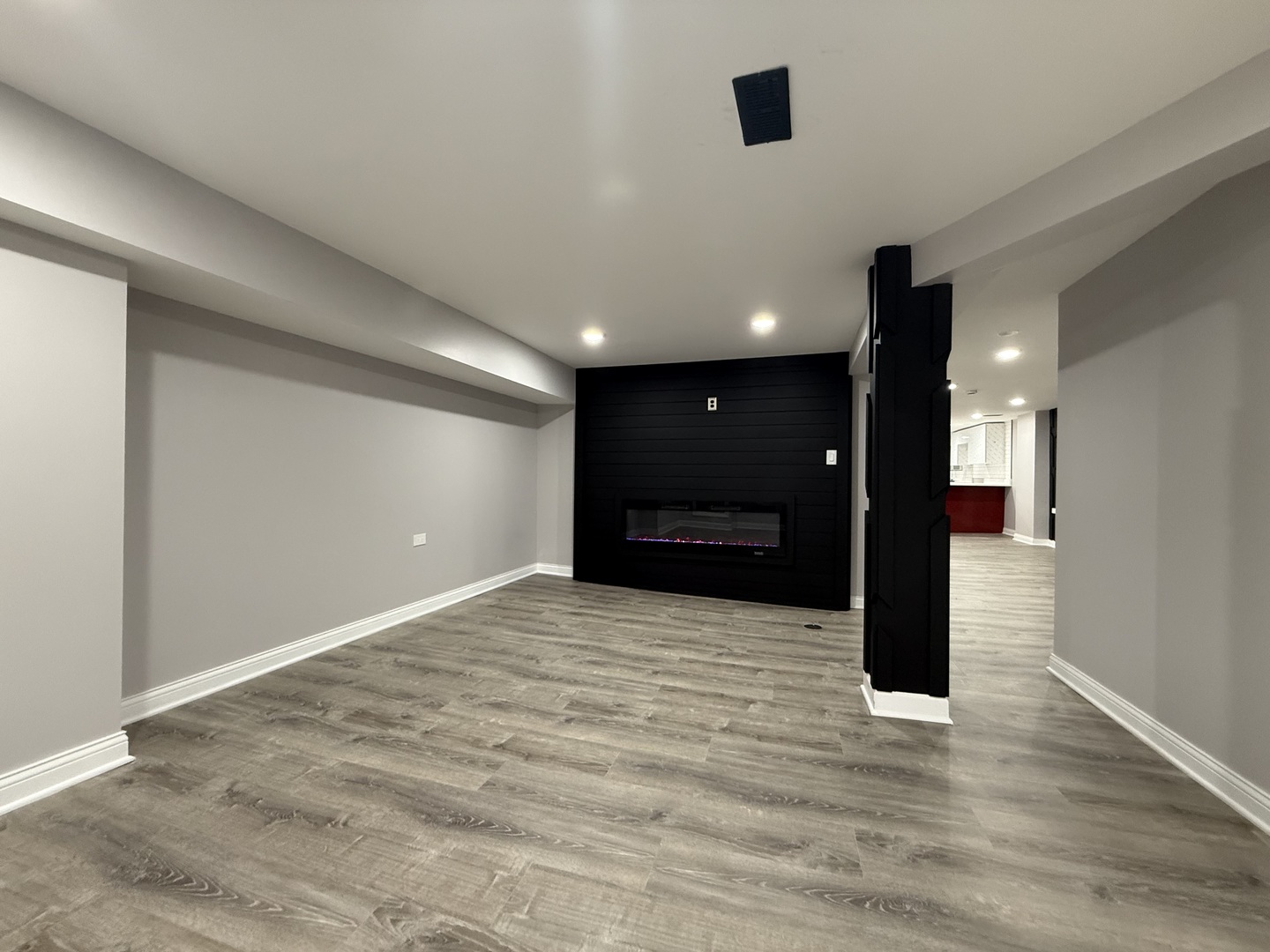 7932 S Champlain Avenue, Chicago, IL 60619