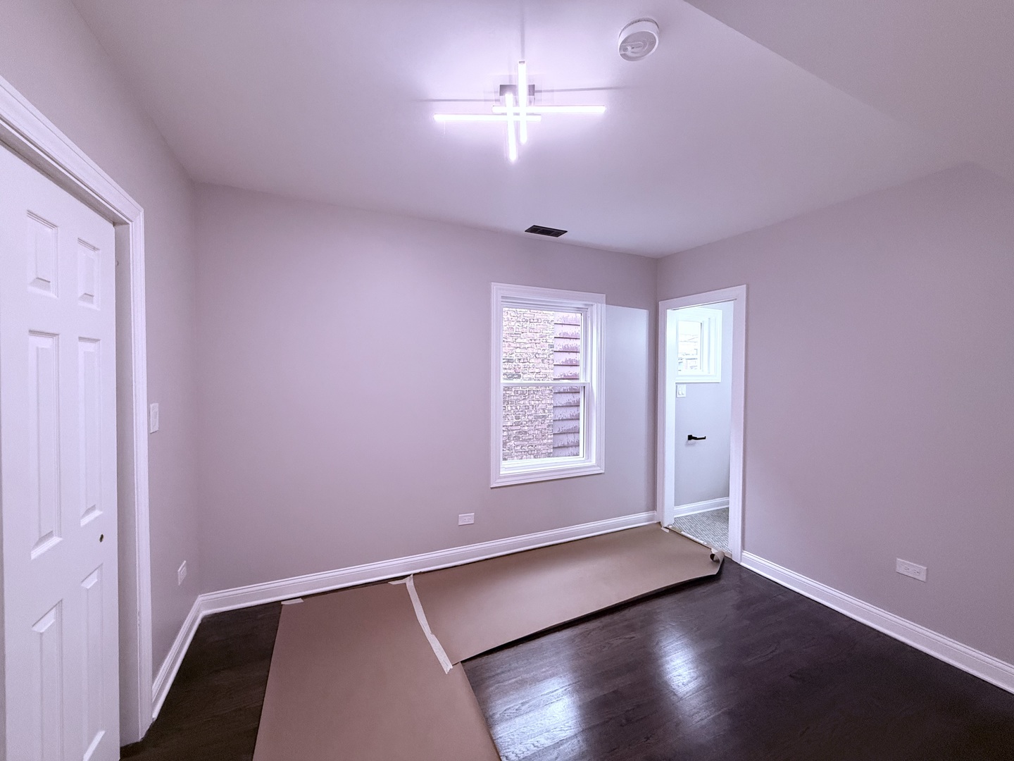 7932 S Champlain Avenue, Chicago, IL 60619