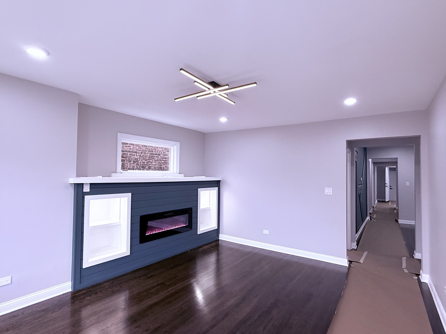 7932 S Champlain Avenue, Chicago, IL 60619