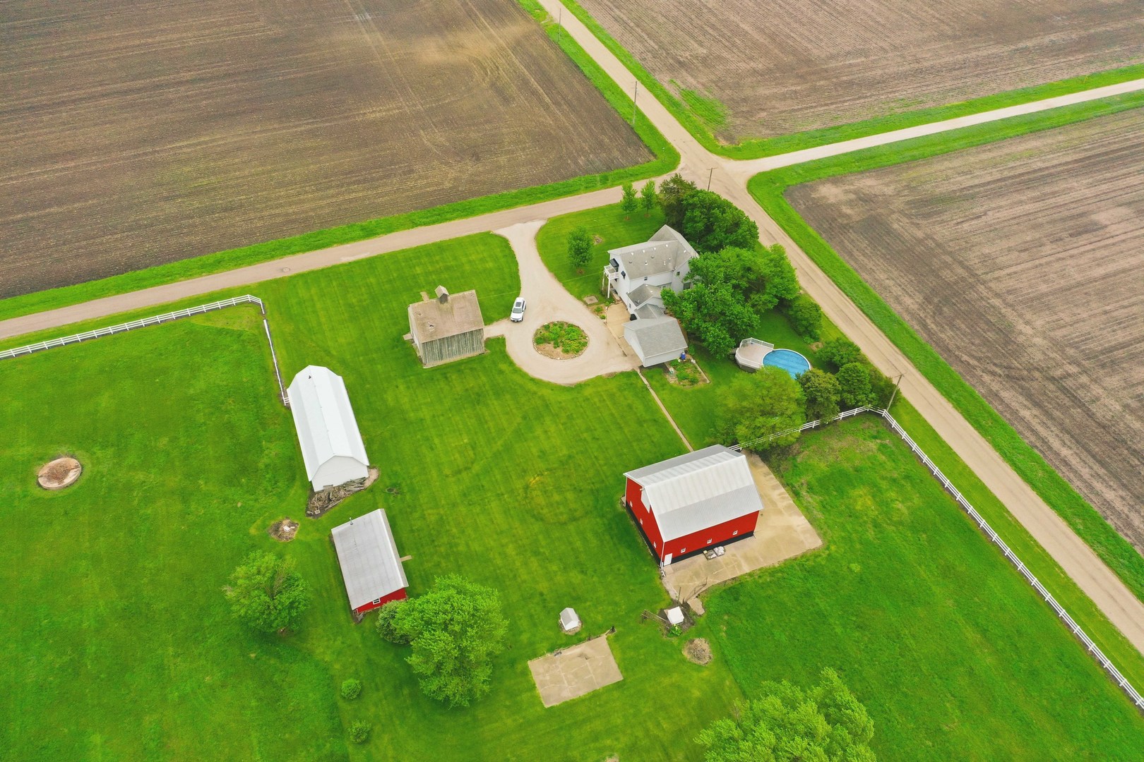 303 2900E County Road, Rutland, IL 61358