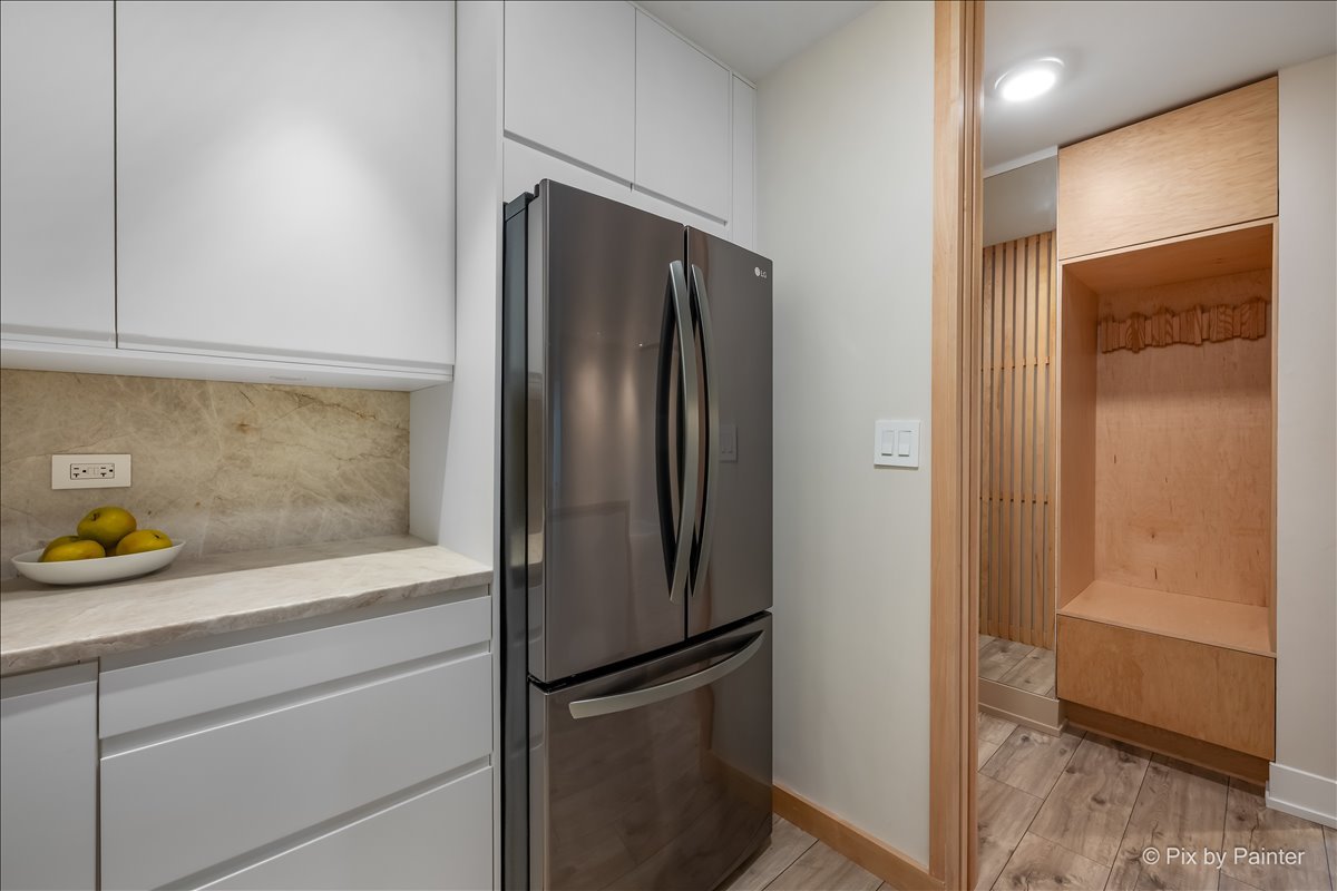 2060 N Rand Road #101, Palatine, IL 60074
