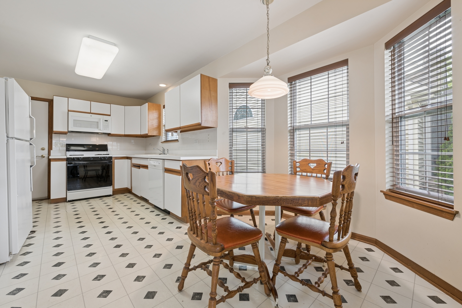 20976 W Olive Street, Plainfield, IL 60544