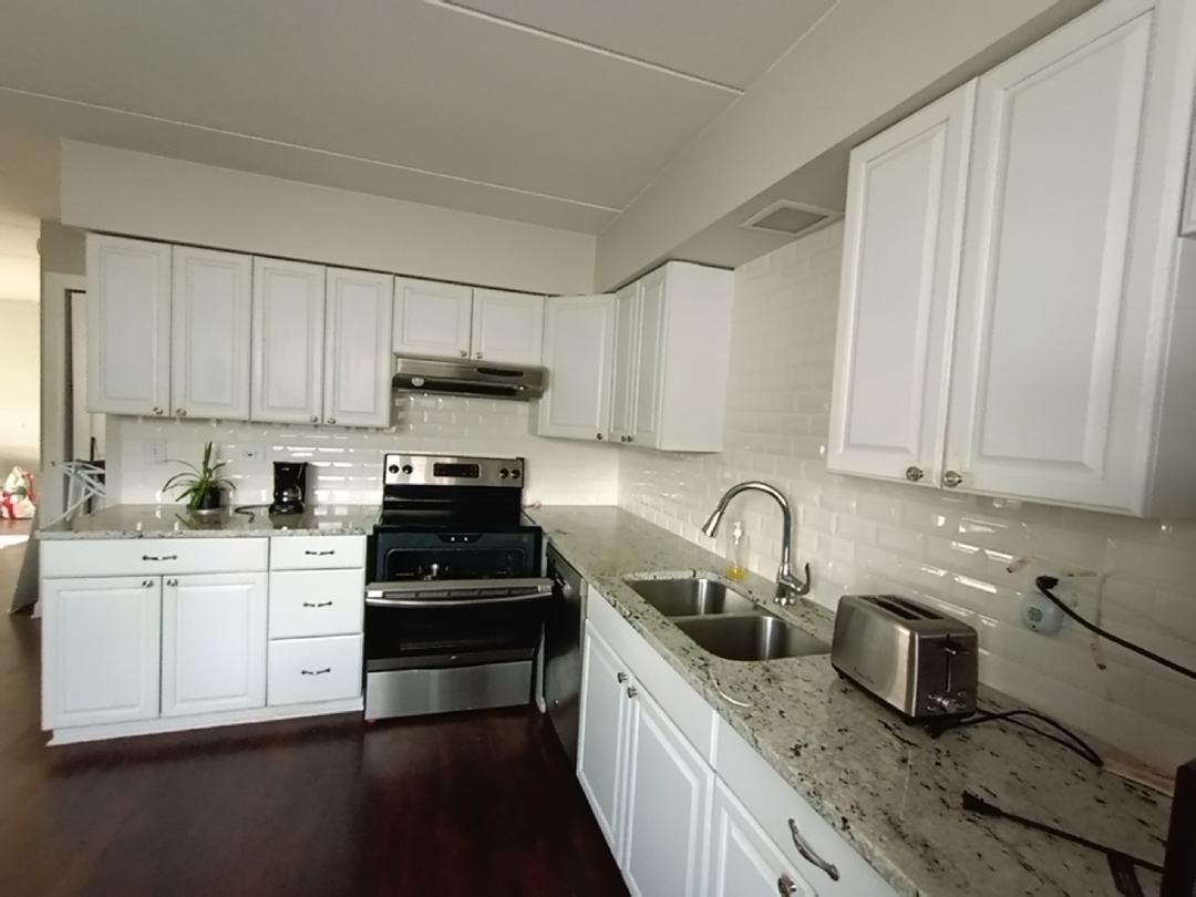 9911 W 58th Street #2, Countryside, IL 60525