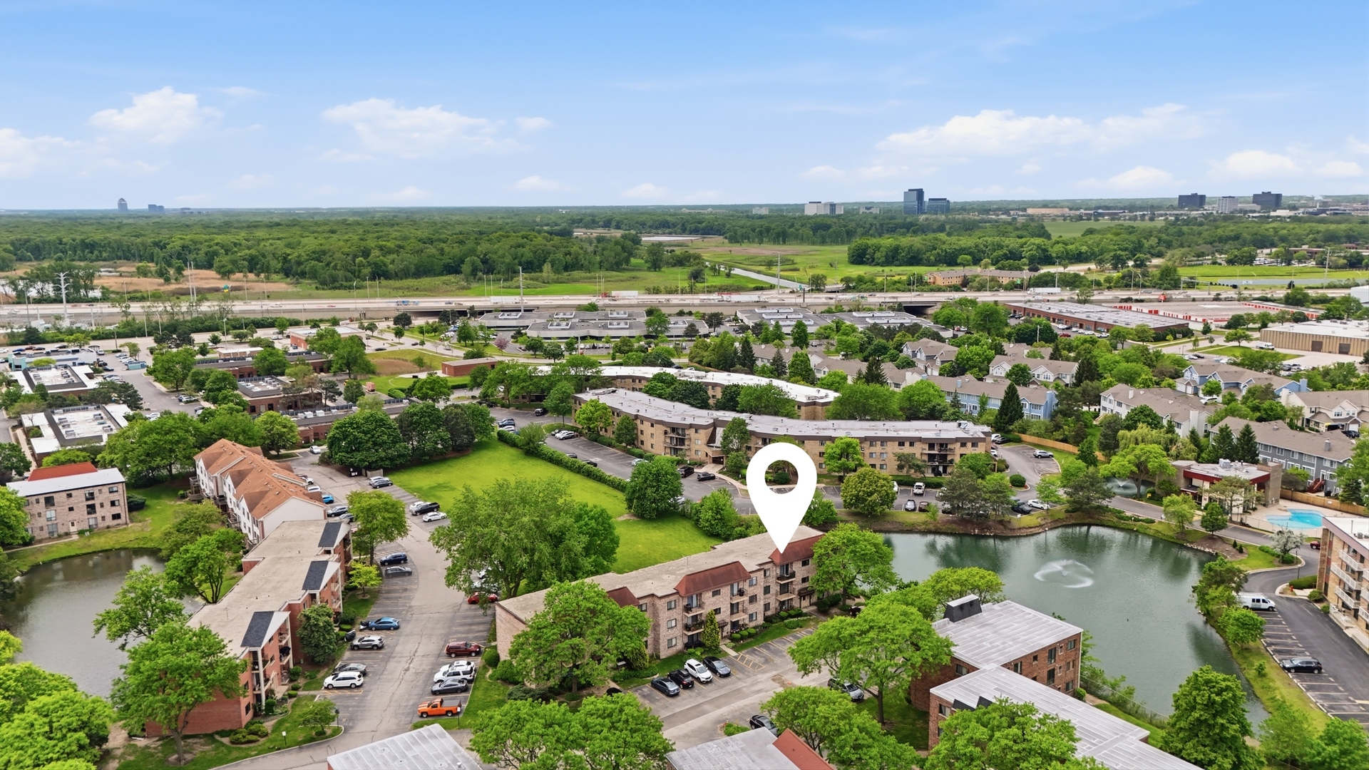 5513 Chateau Drive #4, Rolling Meadows, IL 60008