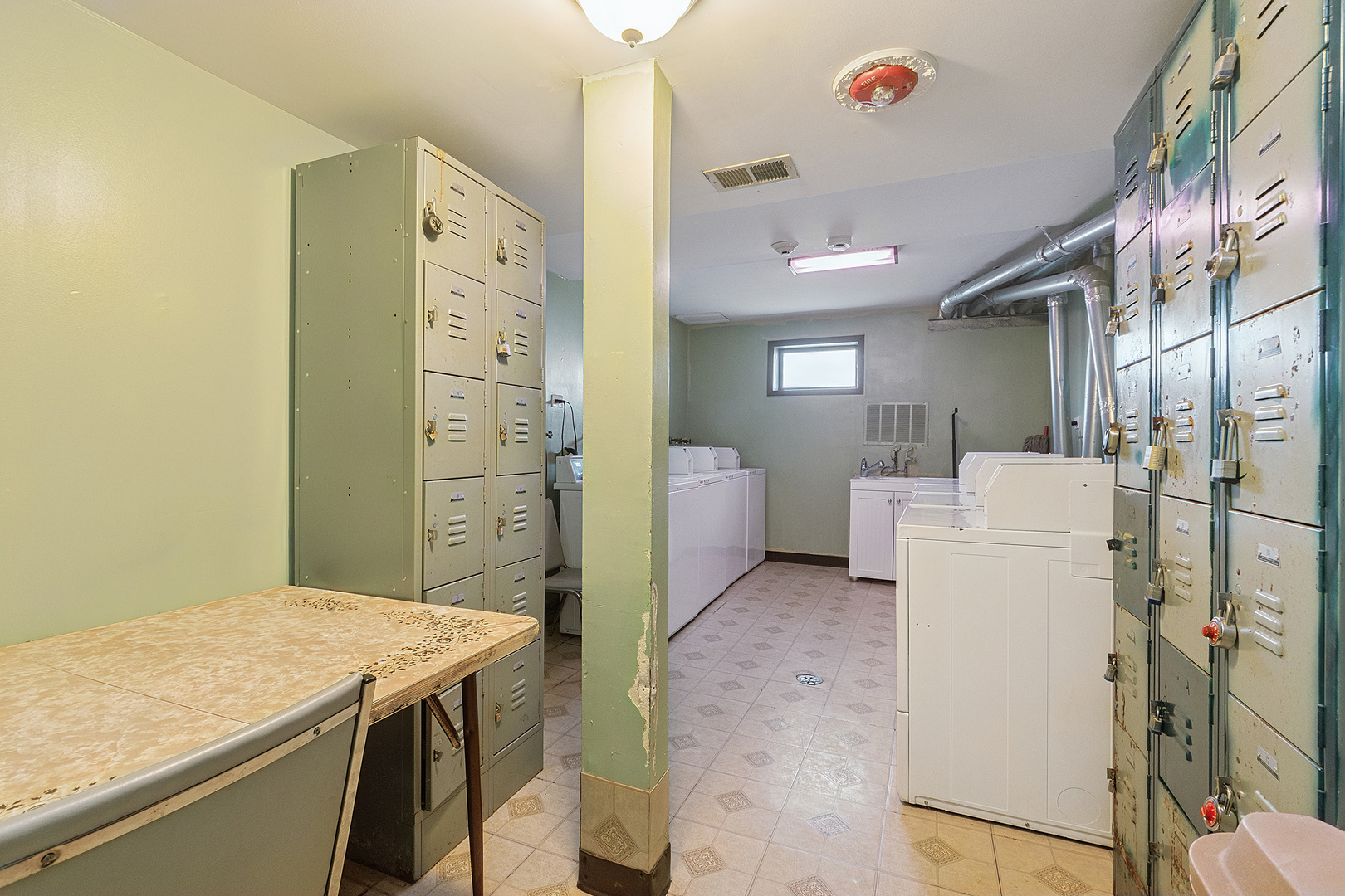 9654 NOTTINGHAM Avenue #1C, Chicago Ridge, IL 60415