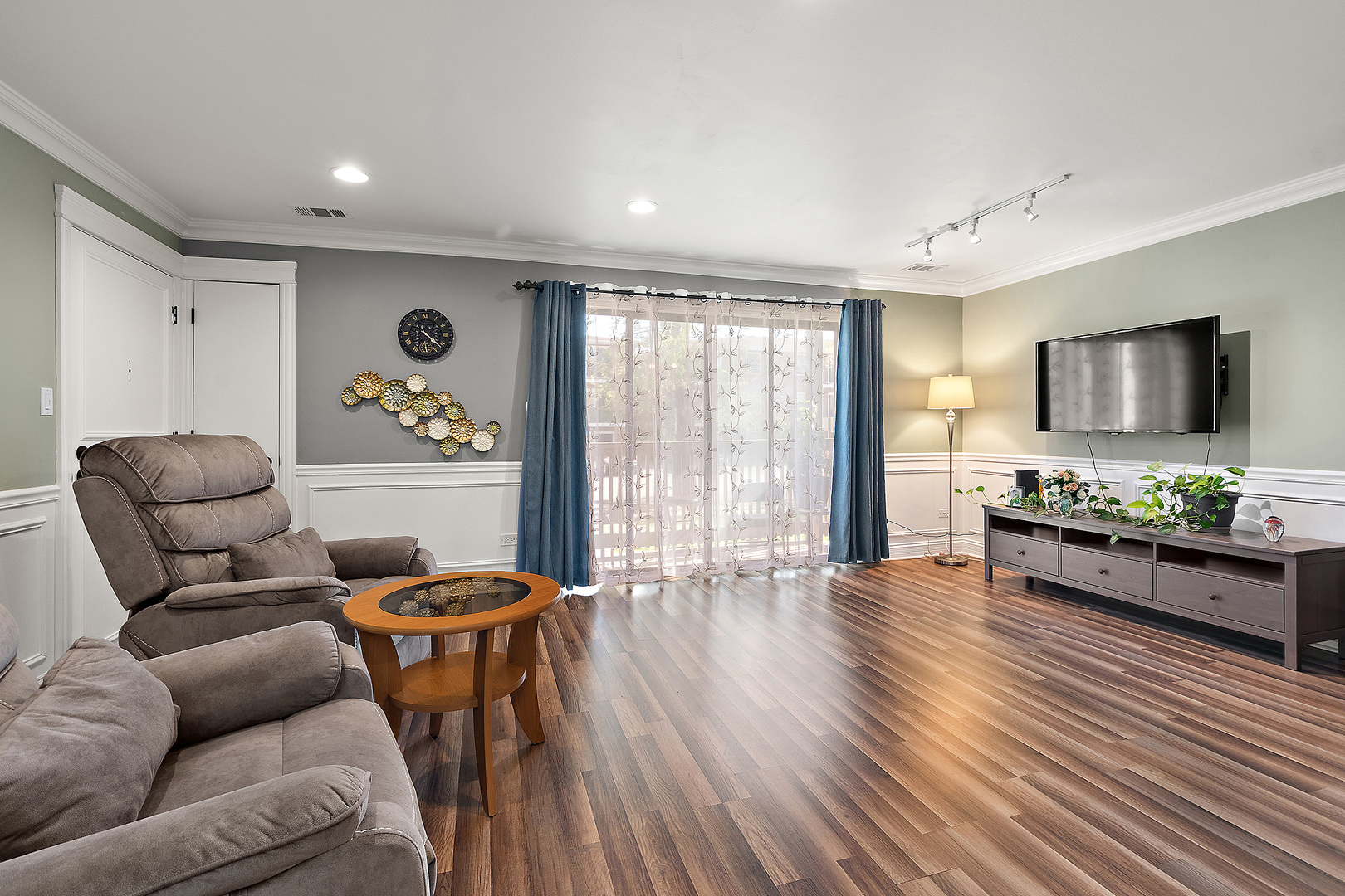 9654 NOTTINGHAM Avenue #1C, Chicago Ridge, IL 60415