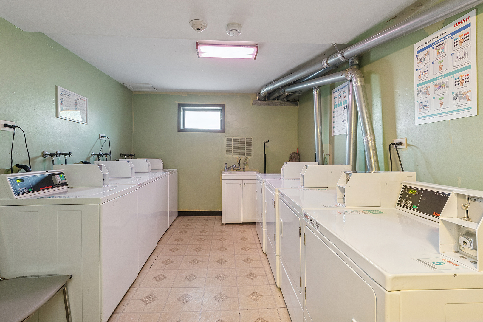 9654 NOTTINGHAM Avenue #1C, Chicago Ridge, IL 60415