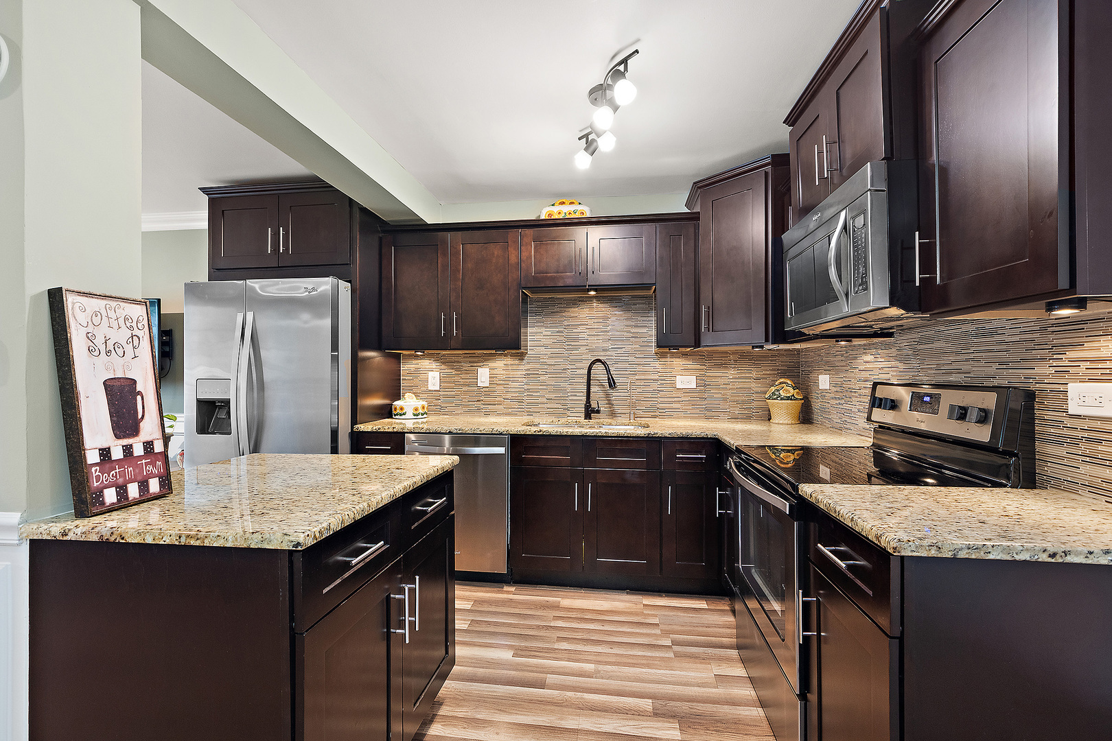 9654 NOTTINGHAM Avenue #1C, Chicago Ridge, IL 60415