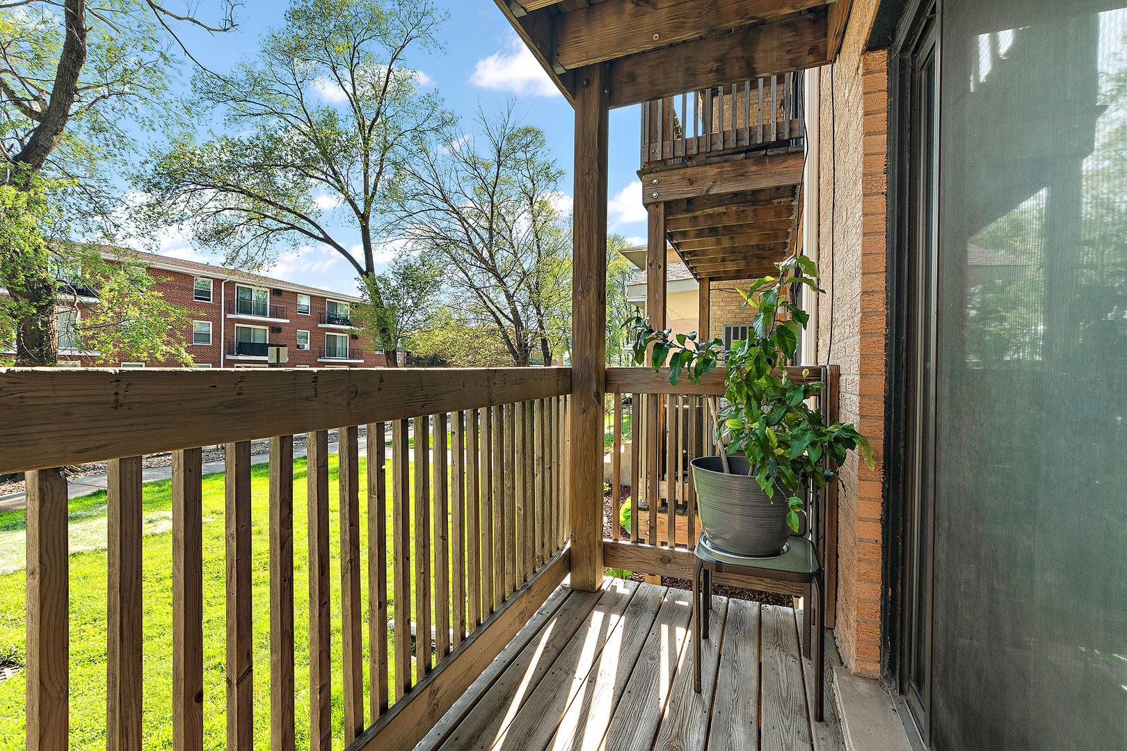 9654 NOTTINGHAM Avenue #1C, Chicago Ridge, IL 60415