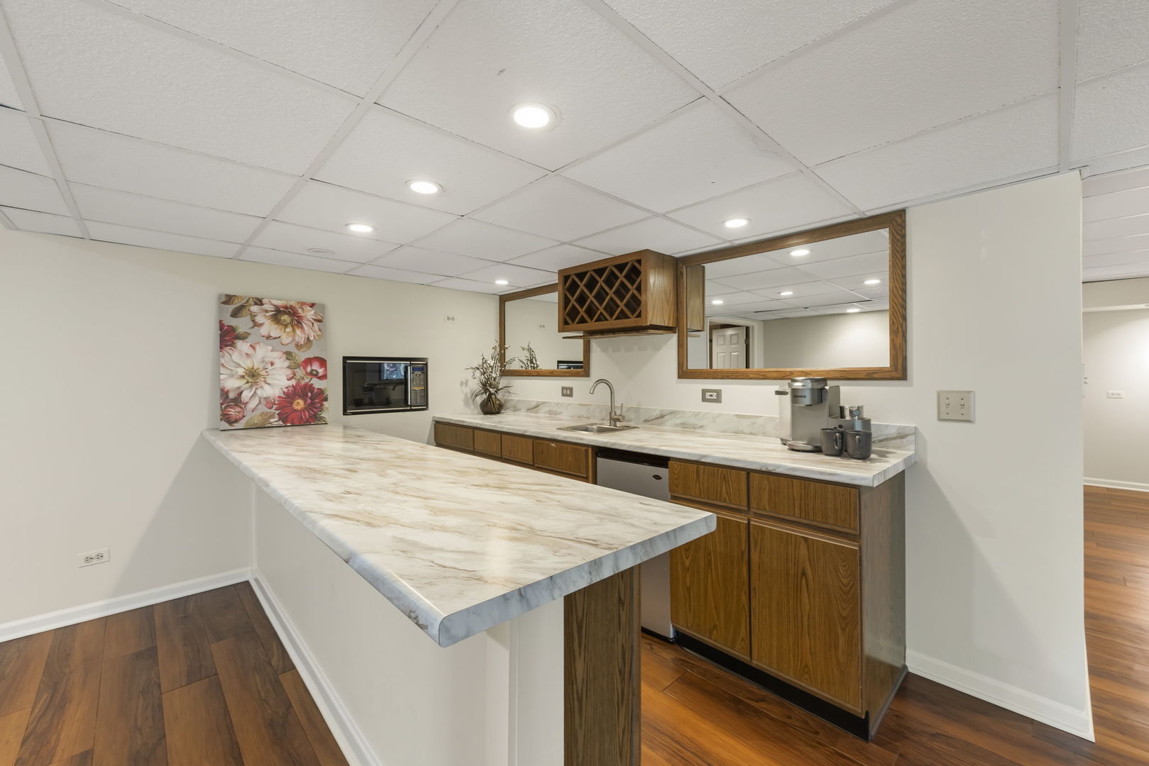 1262 Midwest Lane, Wheaton, IL 60189