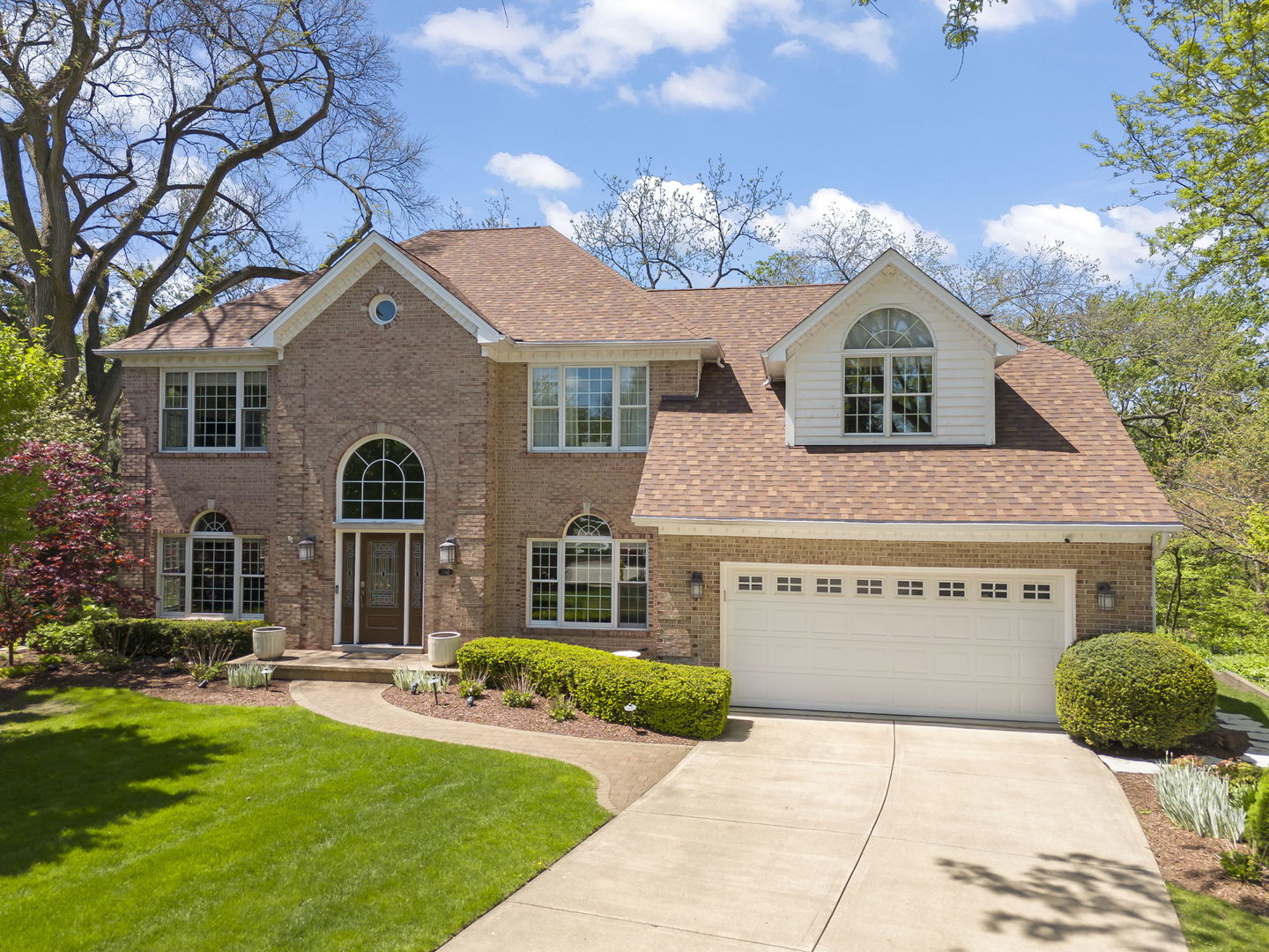 1262 Midwest Lane, Wheaton, IL 60189