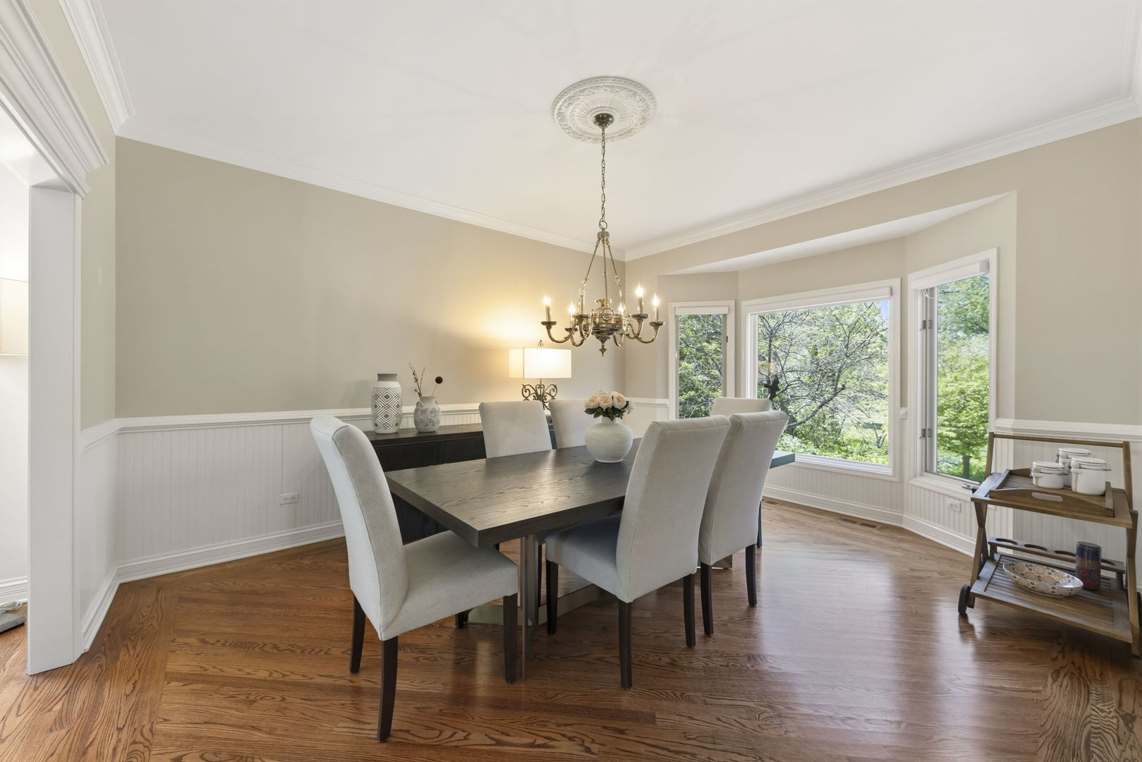 1262 Midwest Lane, Wheaton, IL 60189