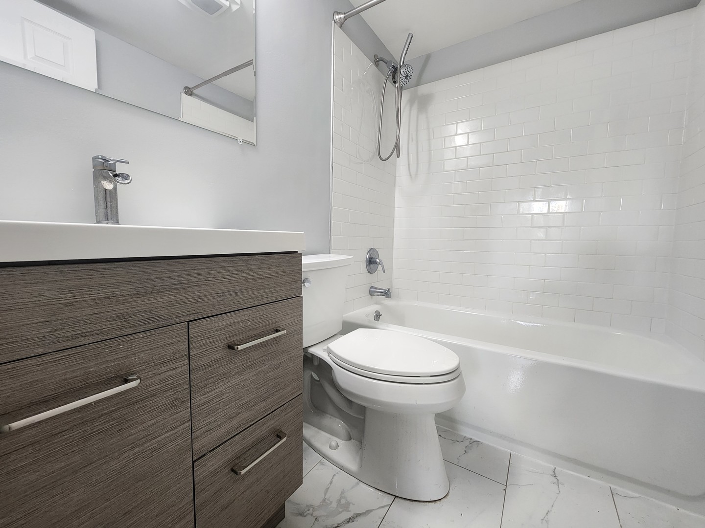 1236 Churchill Court #1236, Buffalo Grove, IL 60089