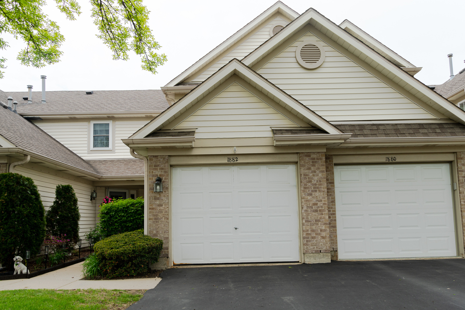 1882 GROVE Avenue, Schaumburg, IL 60193
