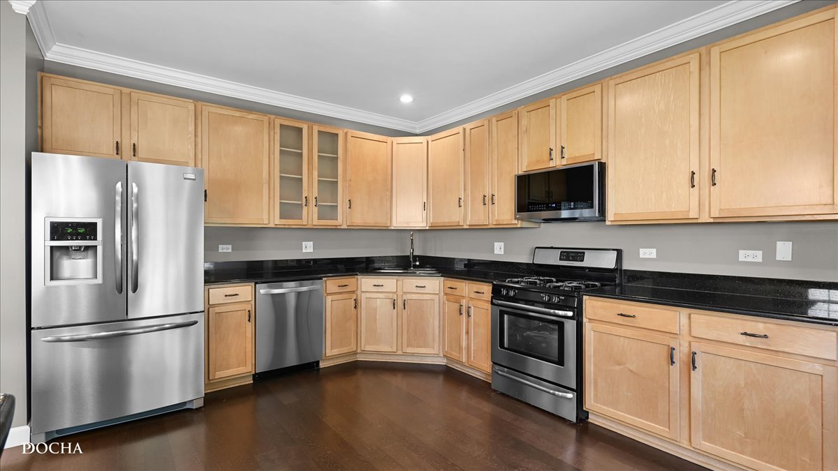 386 Jamestown Court, Aurora, IL 60502