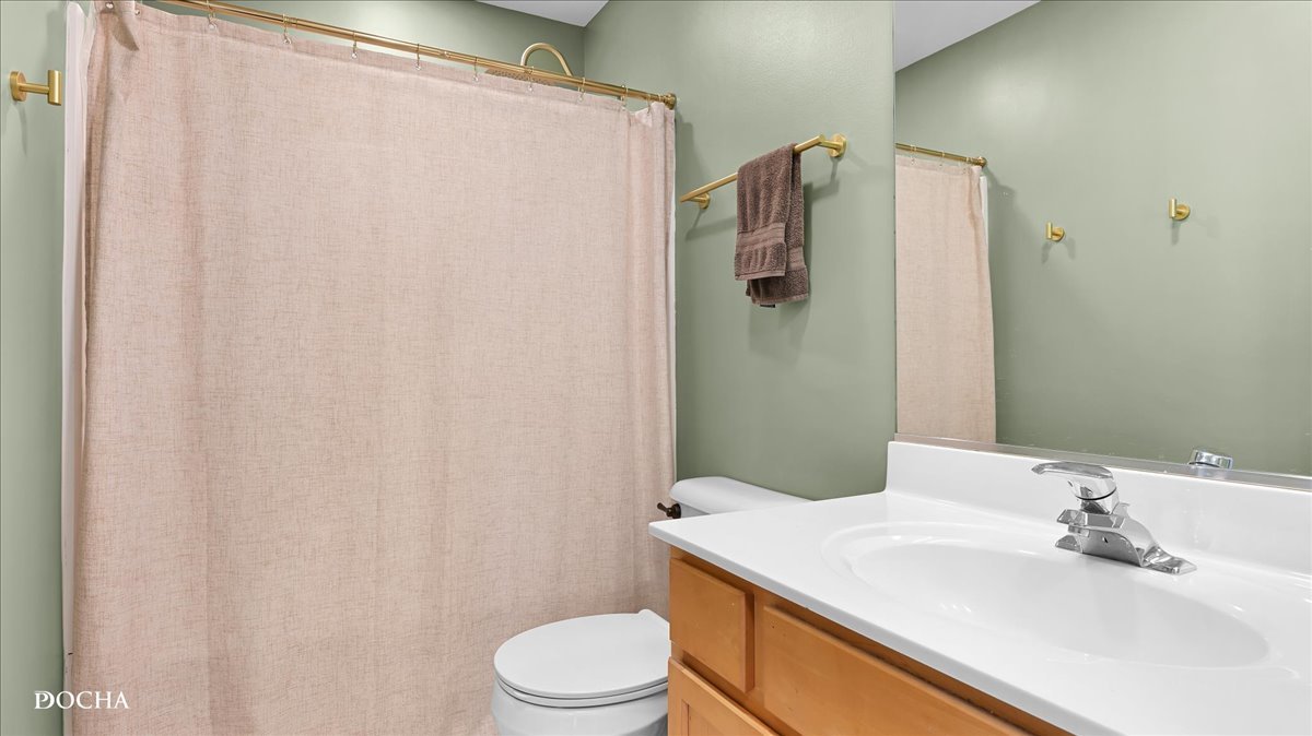 386 Jamestown Court, Aurora, IL 60502