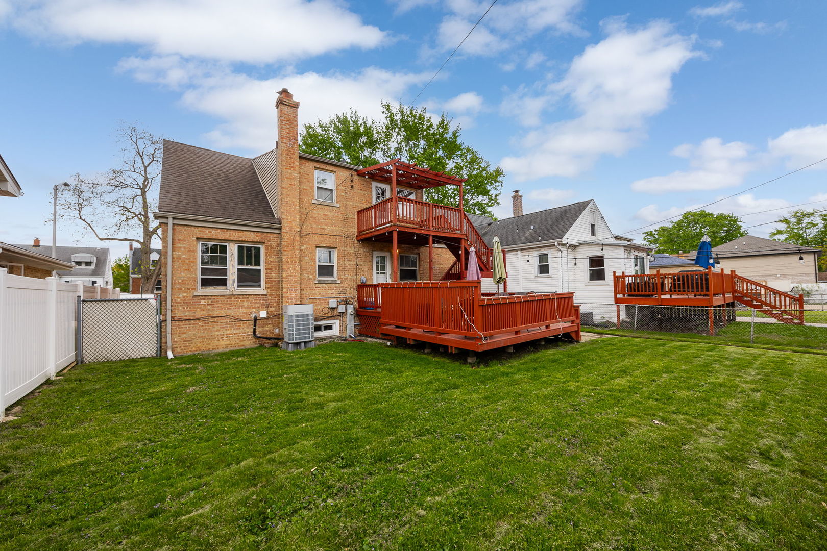 9306 S 54th Avenue, Oak Lawn, IL 60453