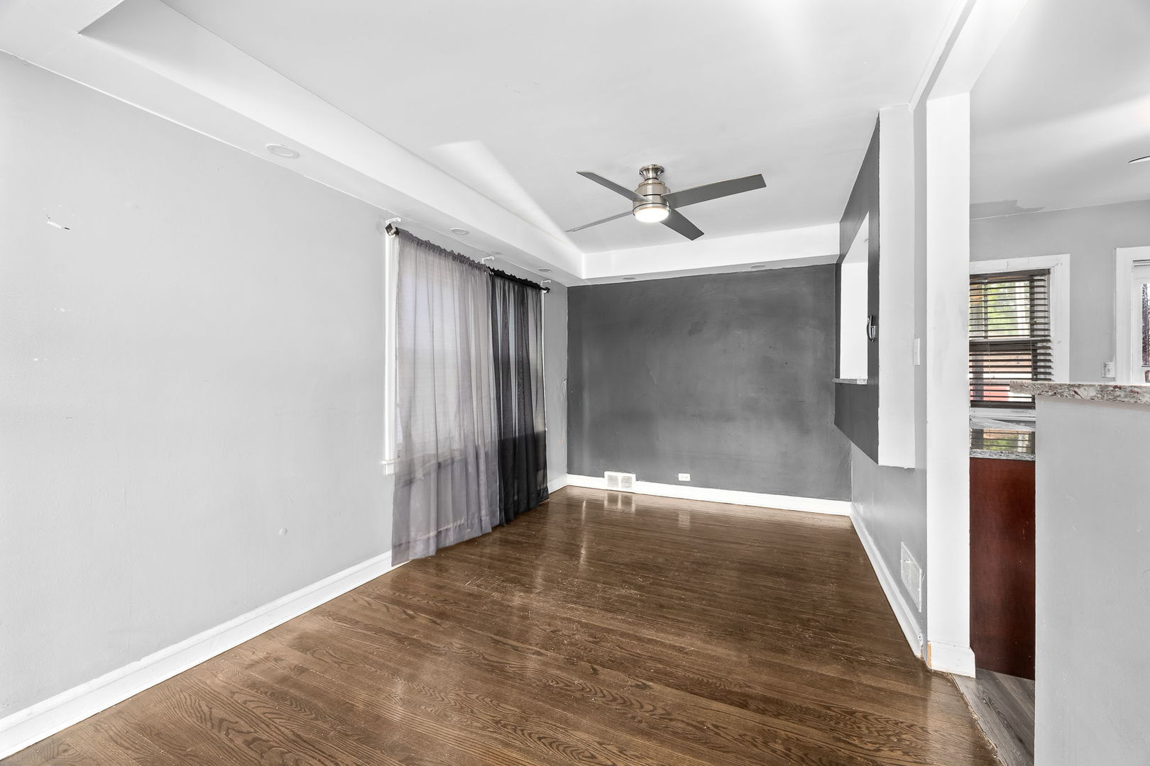 9306 S 54th Avenue, Oak Lawn, IL 60453