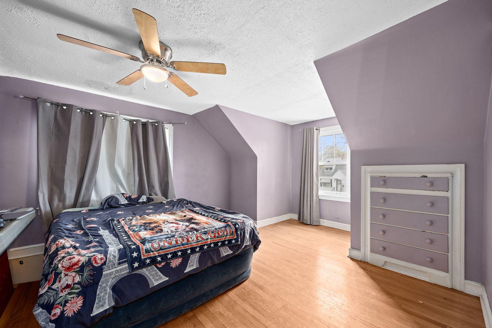 9306 S 54th Avenue, Oak Lawn, IL 60453