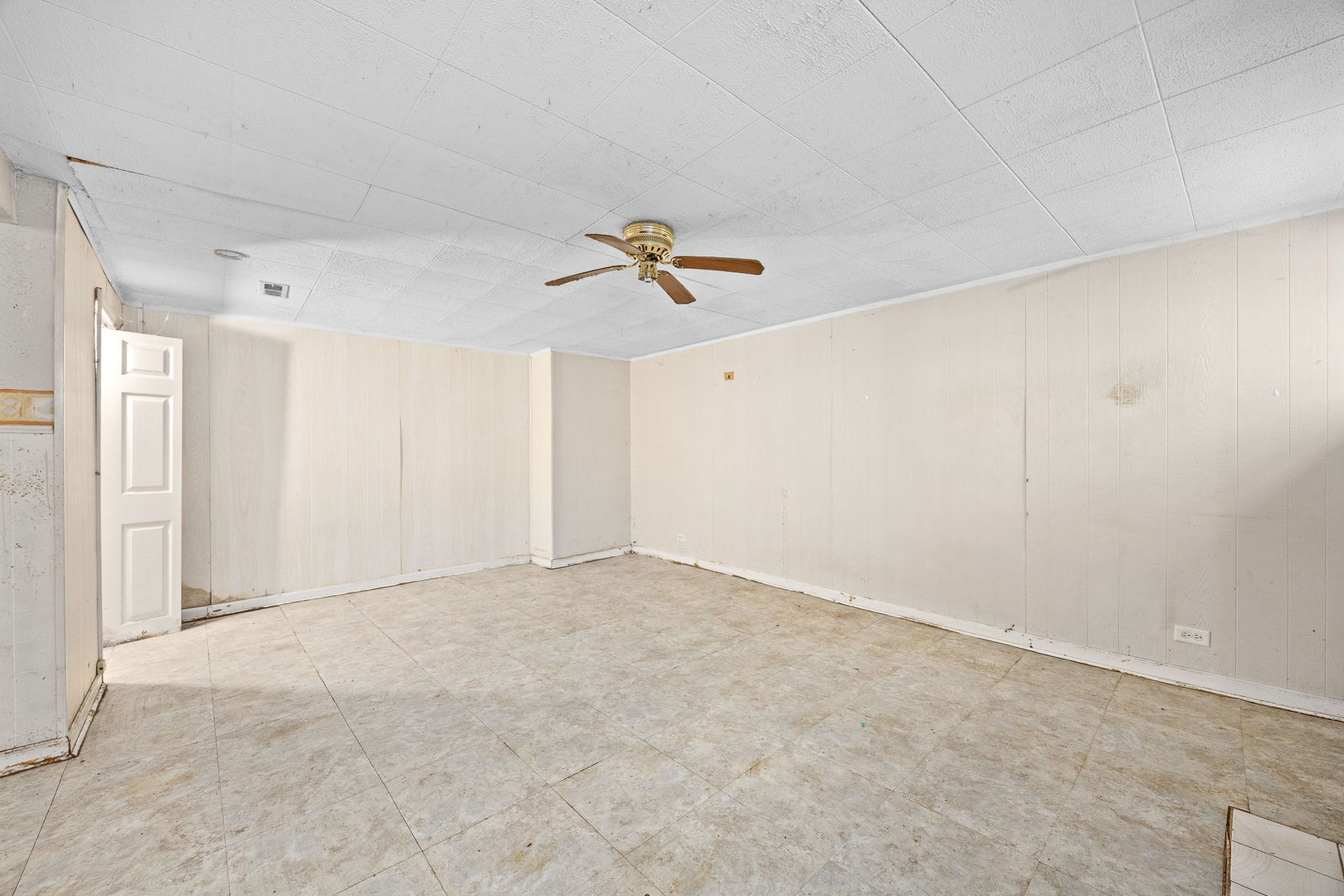 9306 S 54th Avenue, Oak Lawn, IL 60453